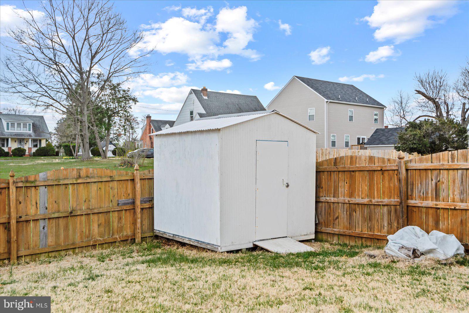 DILLARD - Residential Lease