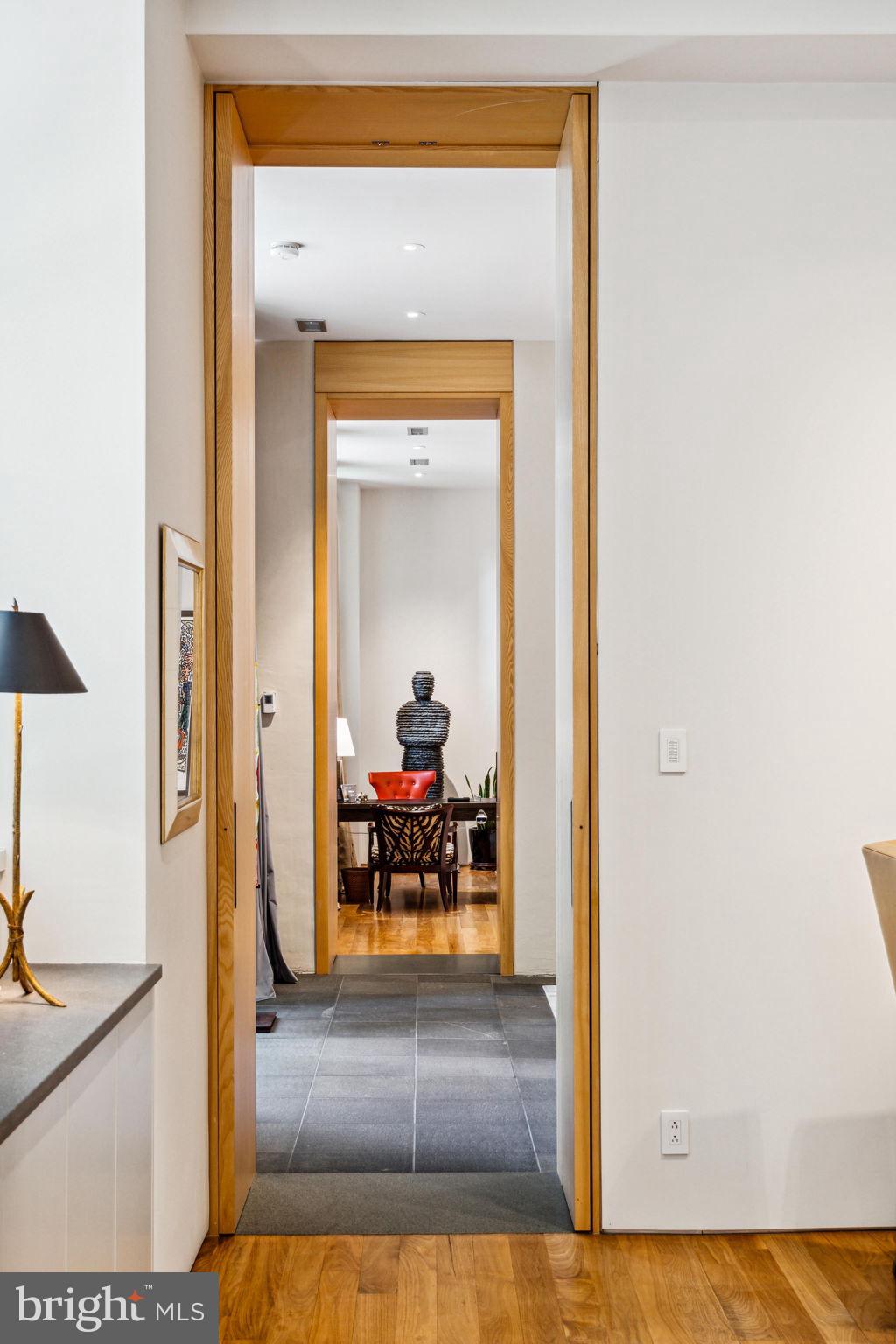 SOCIETY HILL - Residential