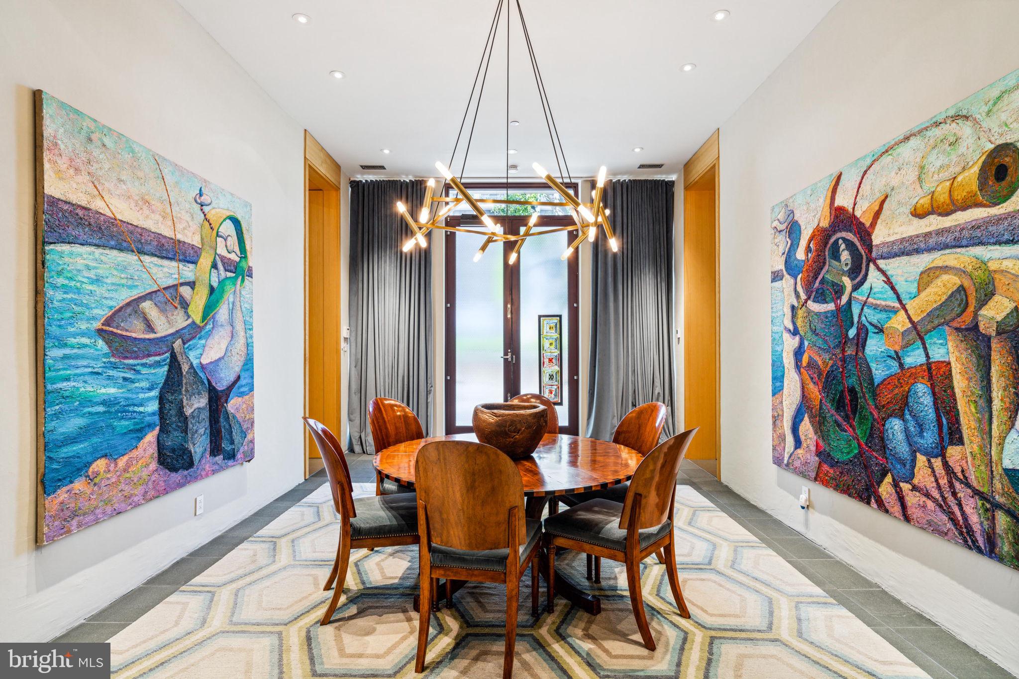 SOCIETY HILL - Residential