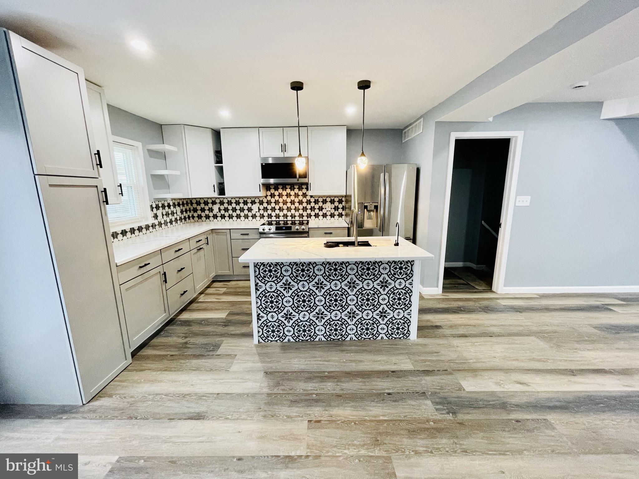 ROSEDALE - Residential