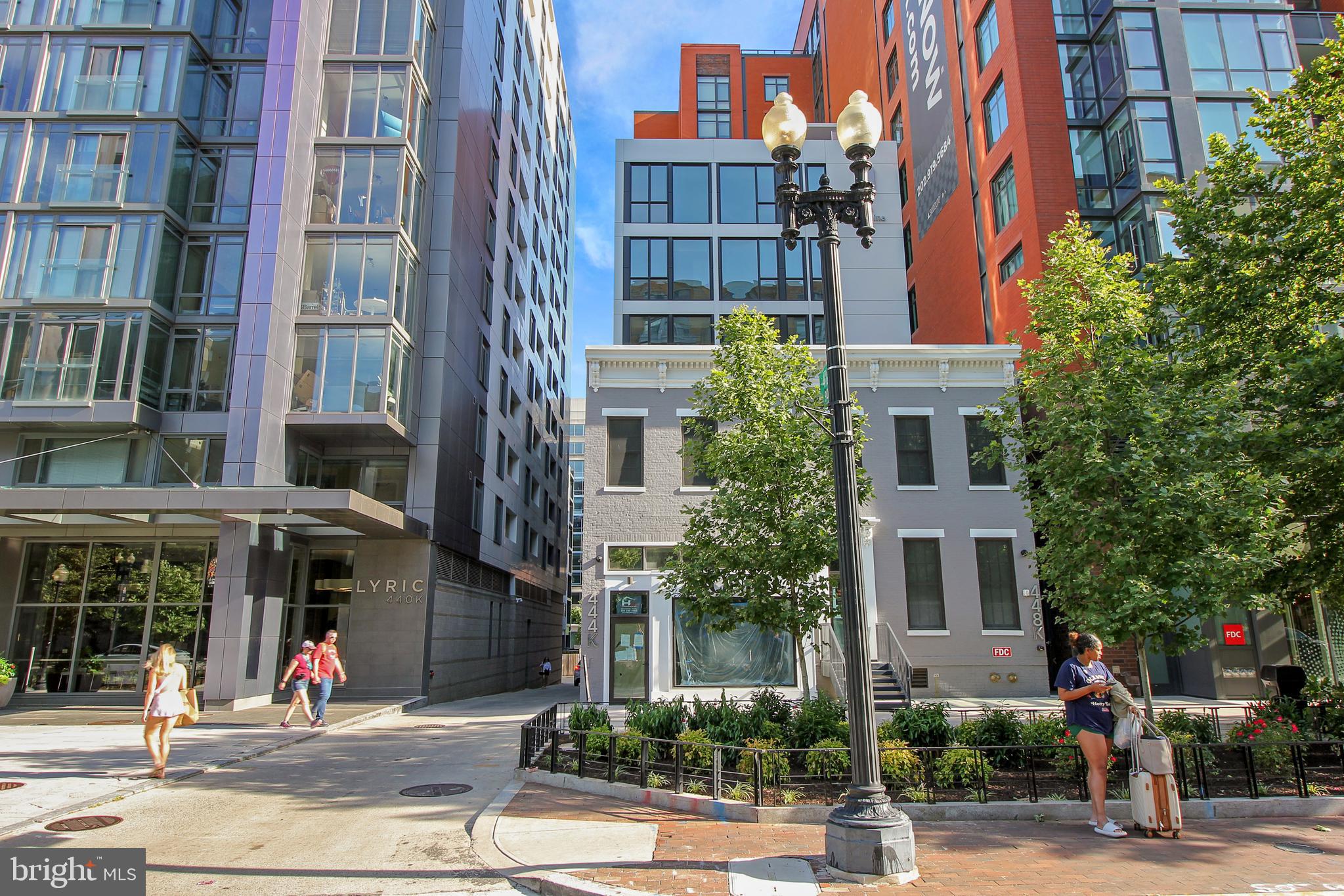 MT VERNON SQUARE - Commercial Sale