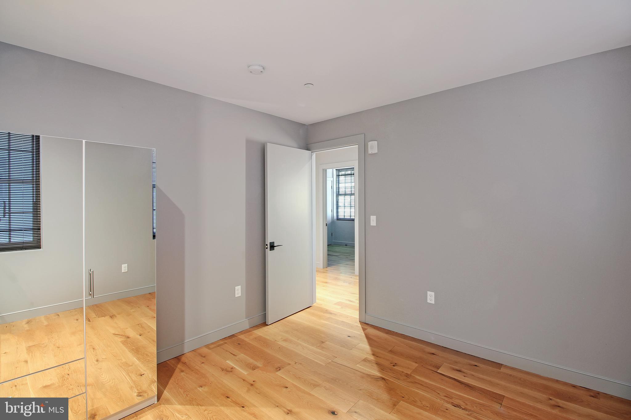 MT VERNON SQUARE - Commercial Sale
