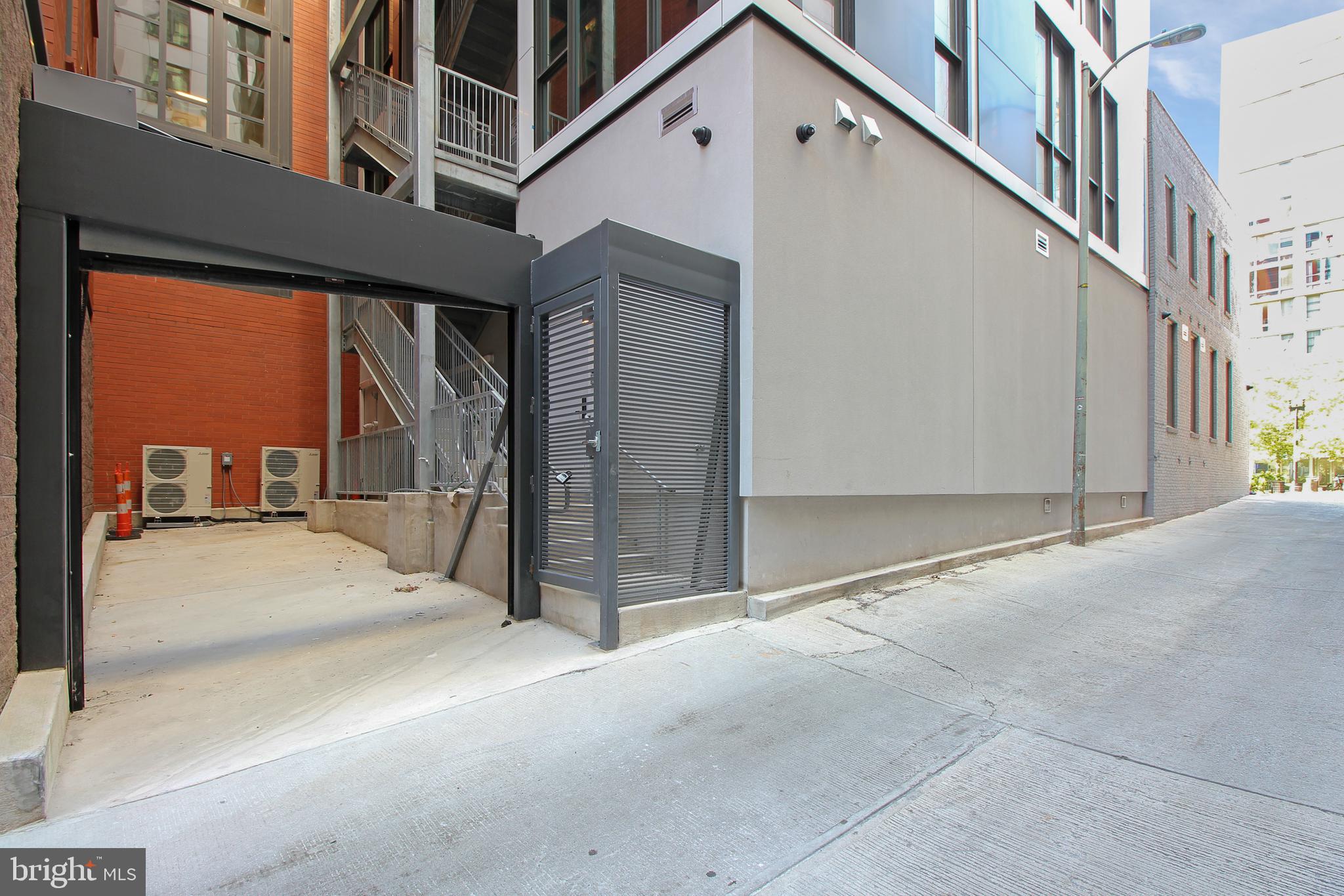 MT VERNON SQUARE - Commercial Sale