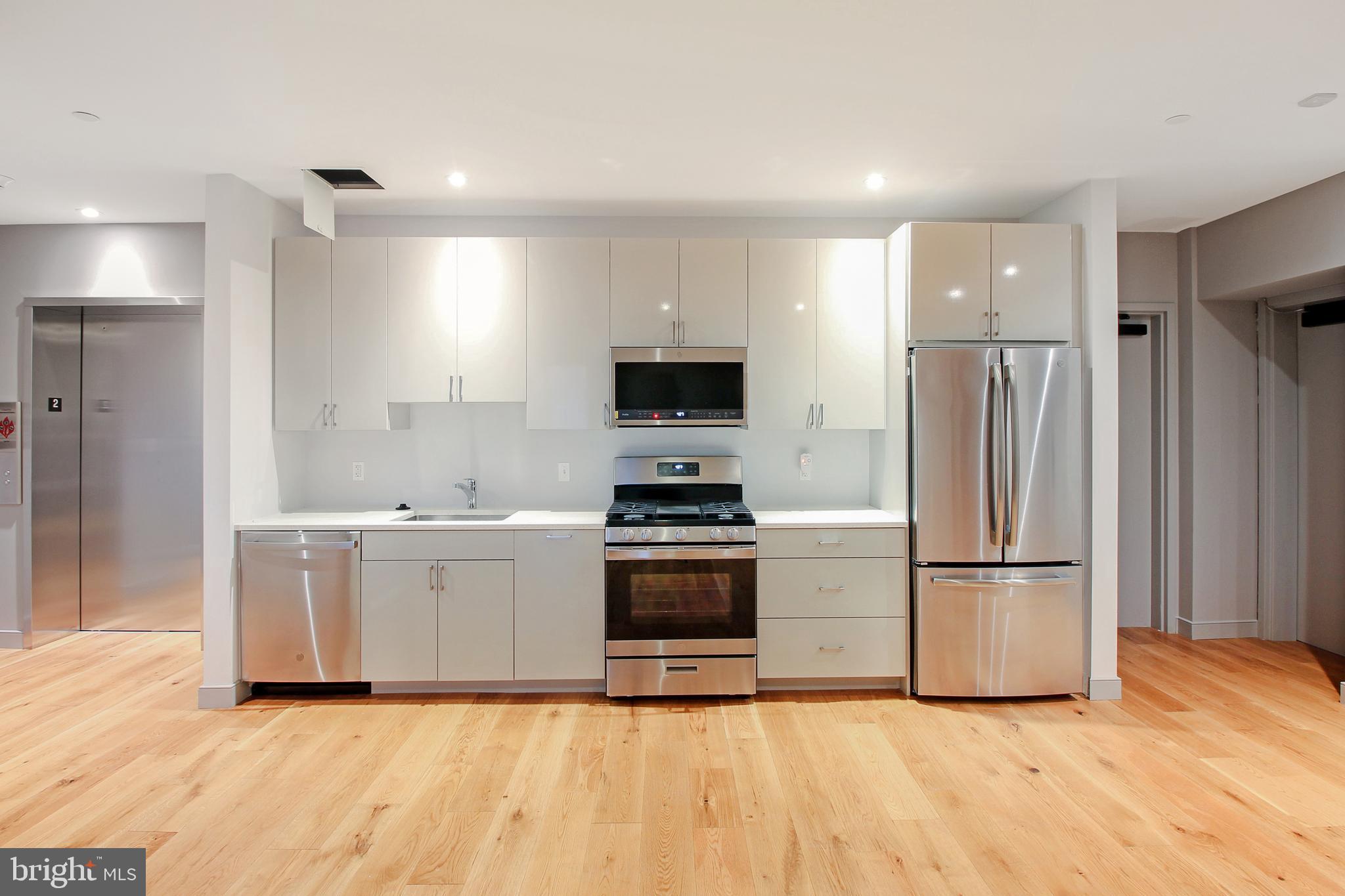 MT VERNON SQUARE - Commercial Sale
