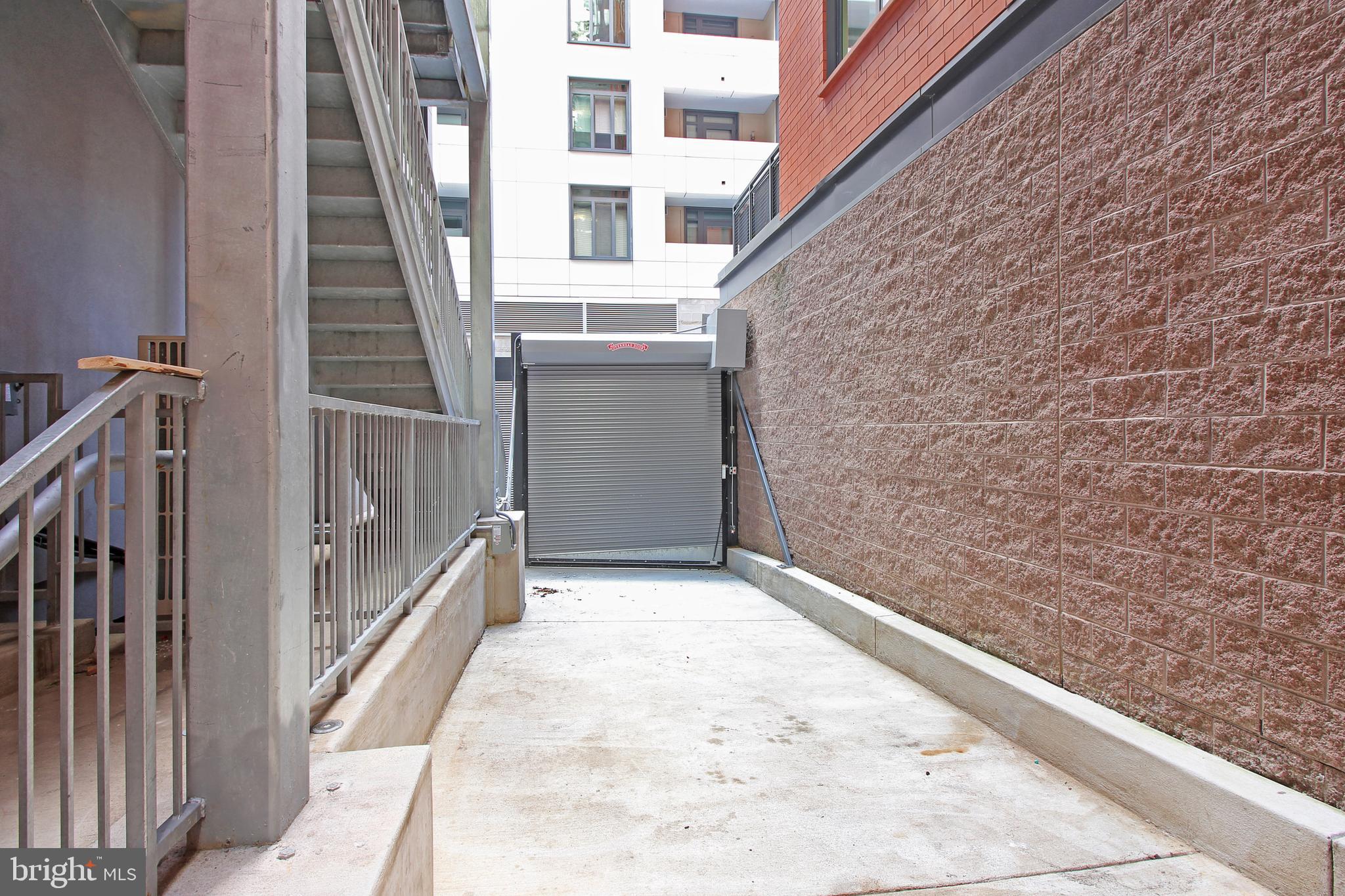 MT VERNON SQUARE - Commercial Sale