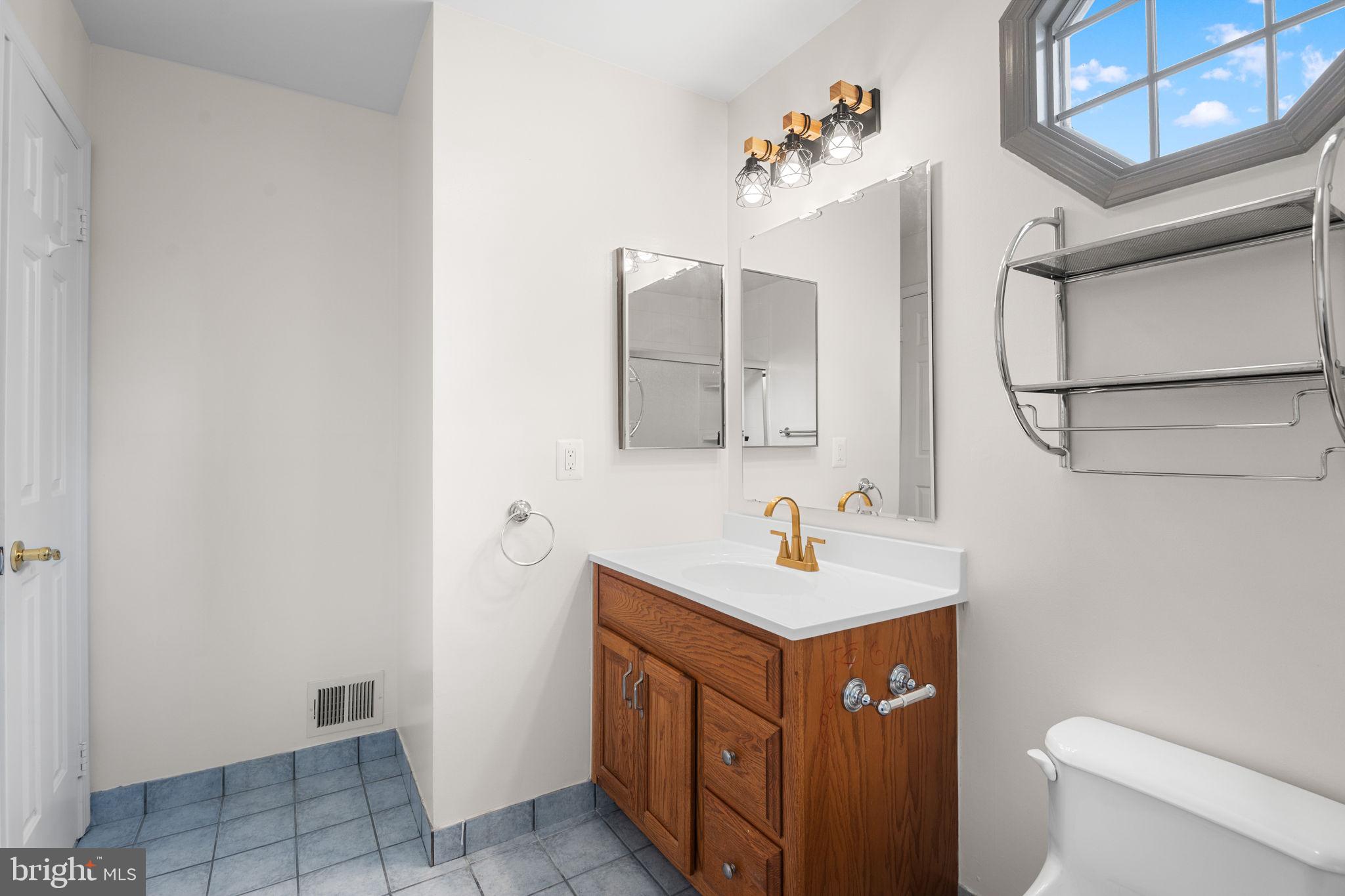 SENECA WHETSTONE - Residential