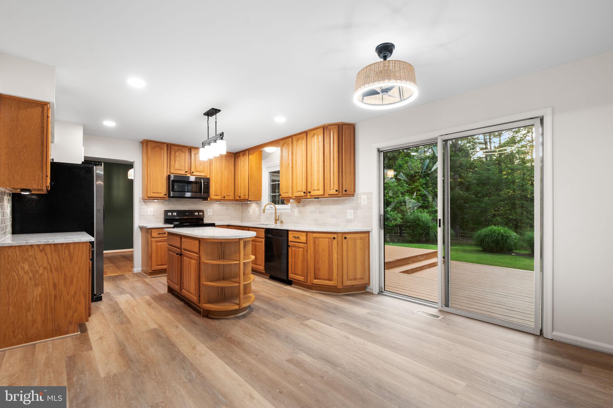 SENECA WHETSTONE - Residential