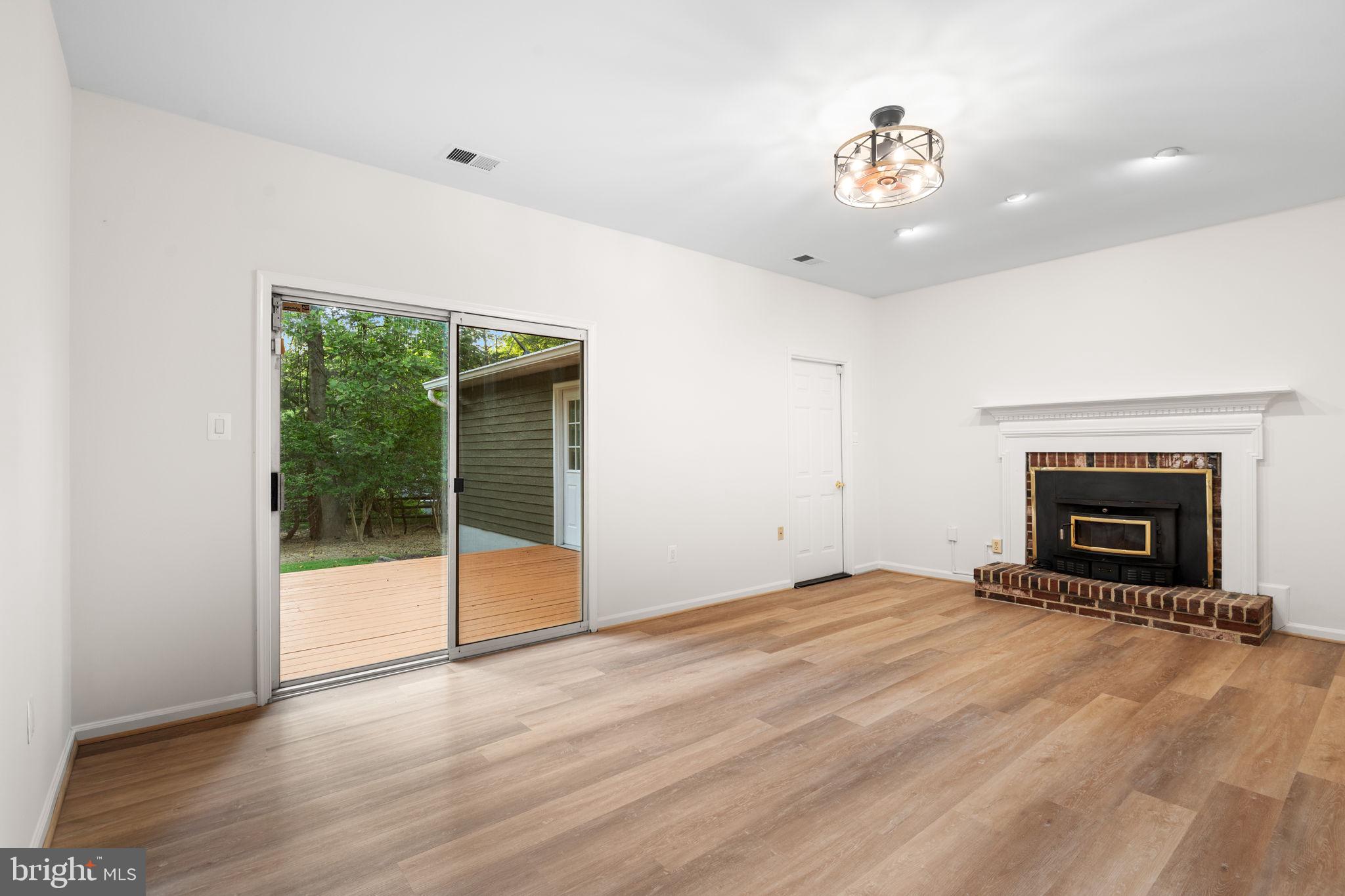 SENECA WHETSTONE - Residential