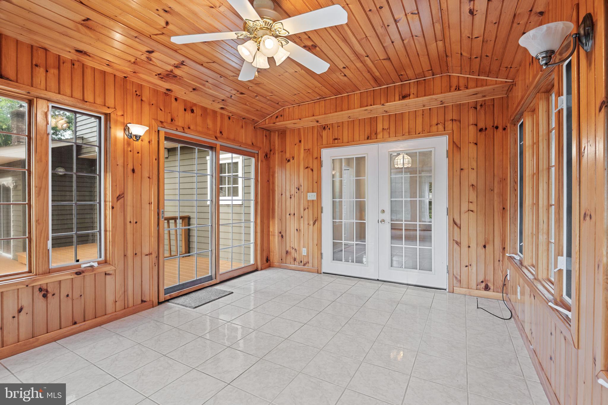SENECA WHETSTONE - Residential