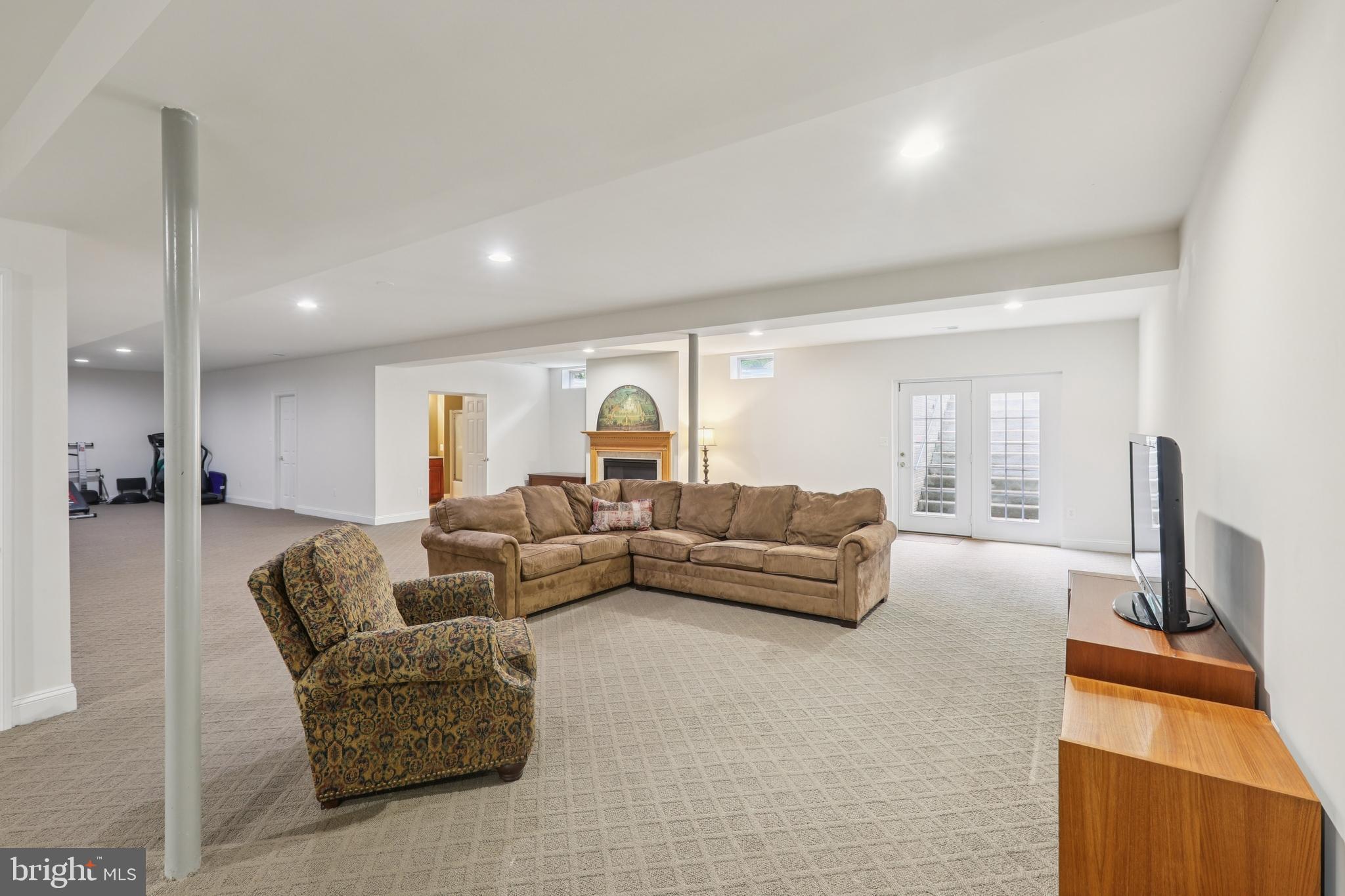 CEDAR CREST - Residential