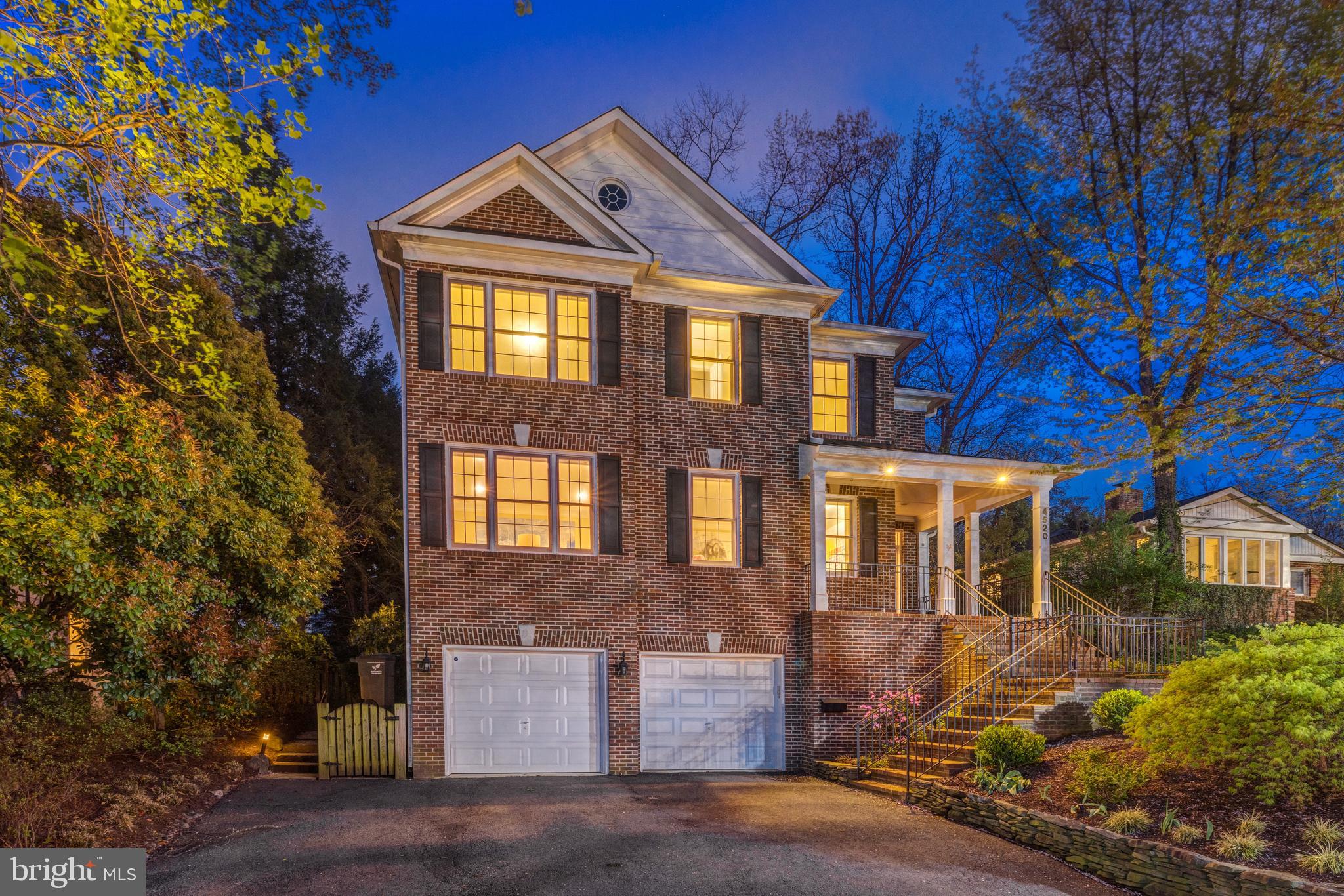COUNTRY CLUB HILLS - Residential