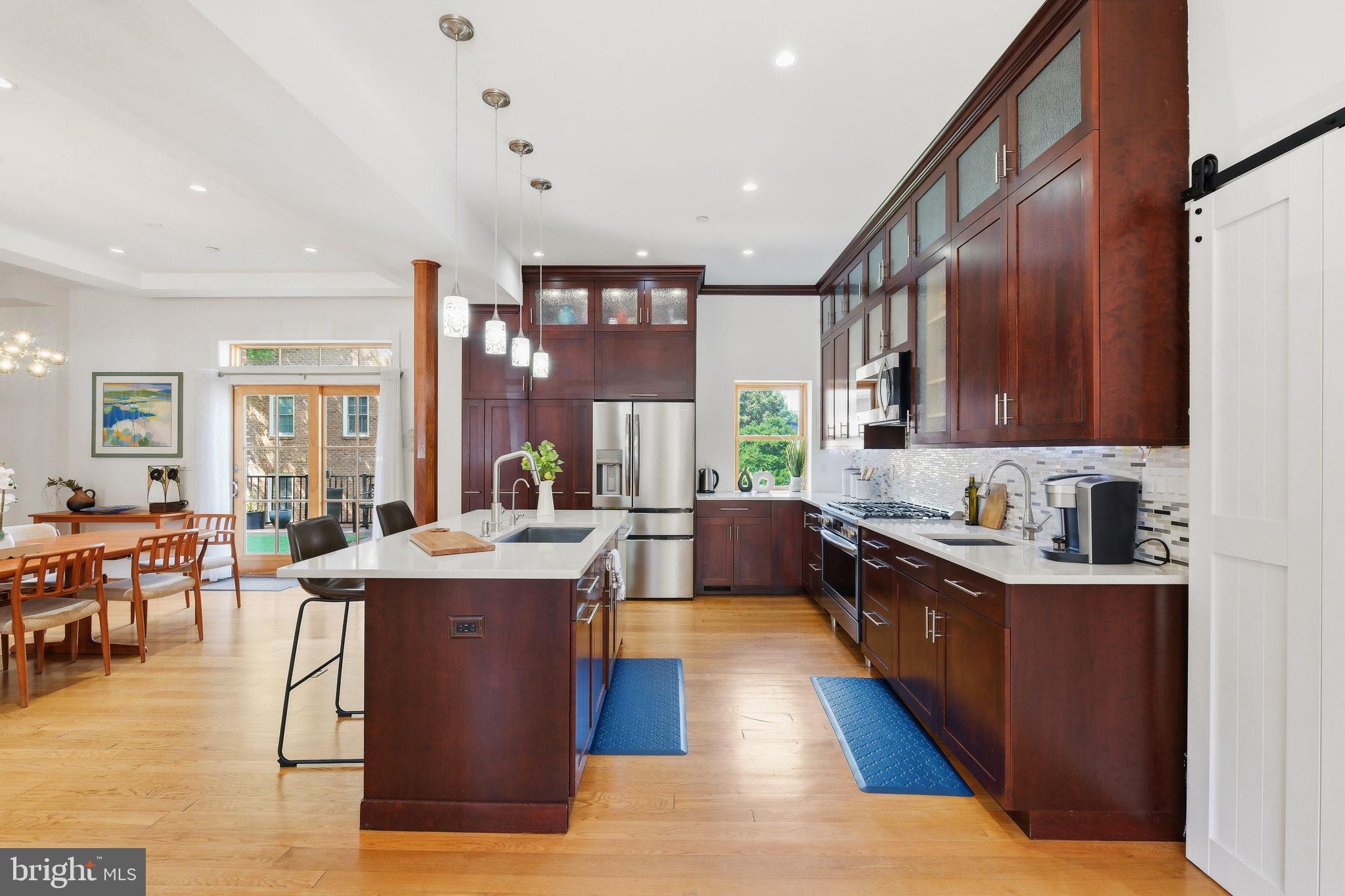 KENTLANDS GATEHOUSE - Residential