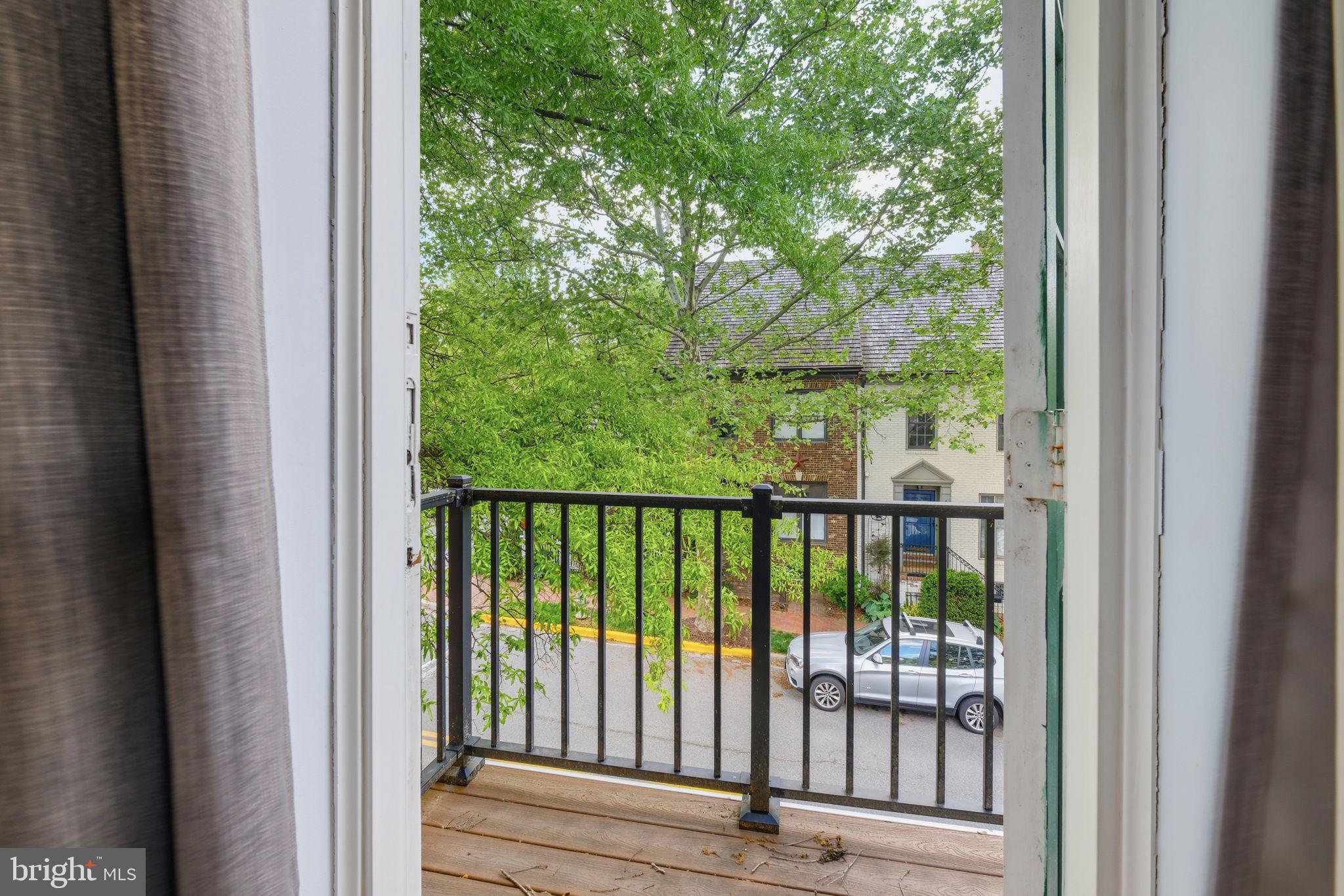 KENTLANDS GATEHOUSE - Residential