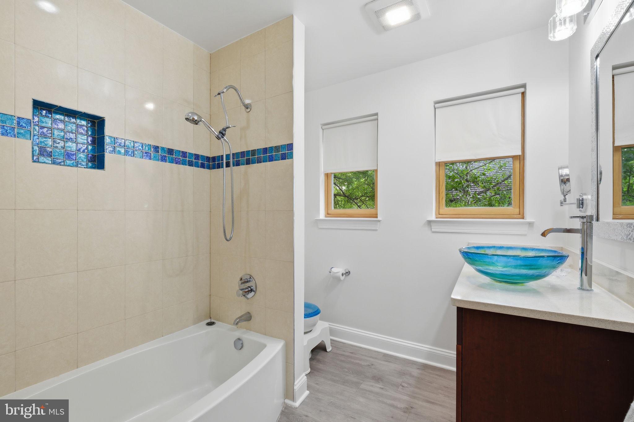KENTLANDS GATEHOUSE - Residential