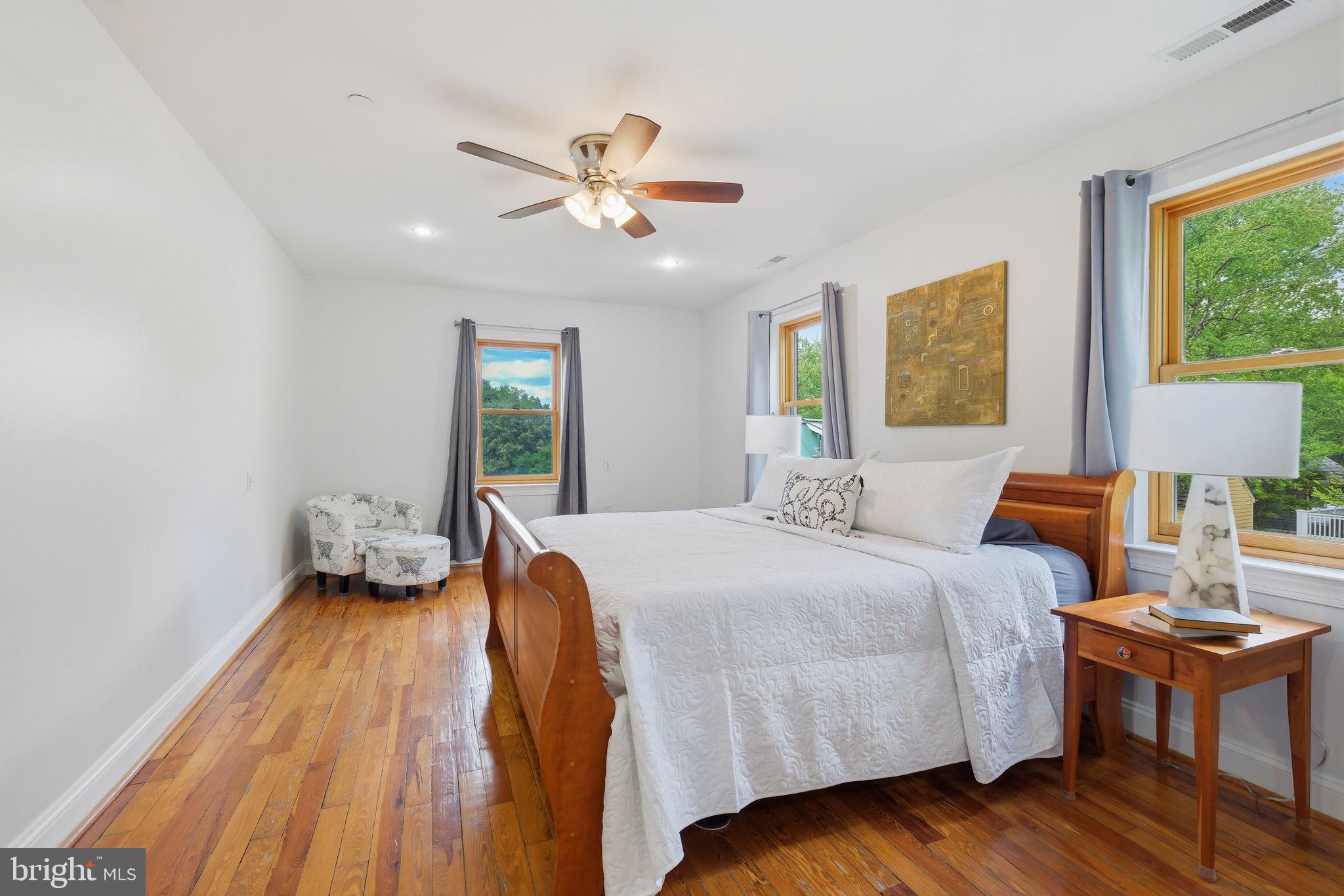 KENTLANDS GATEHOUSE - Residential