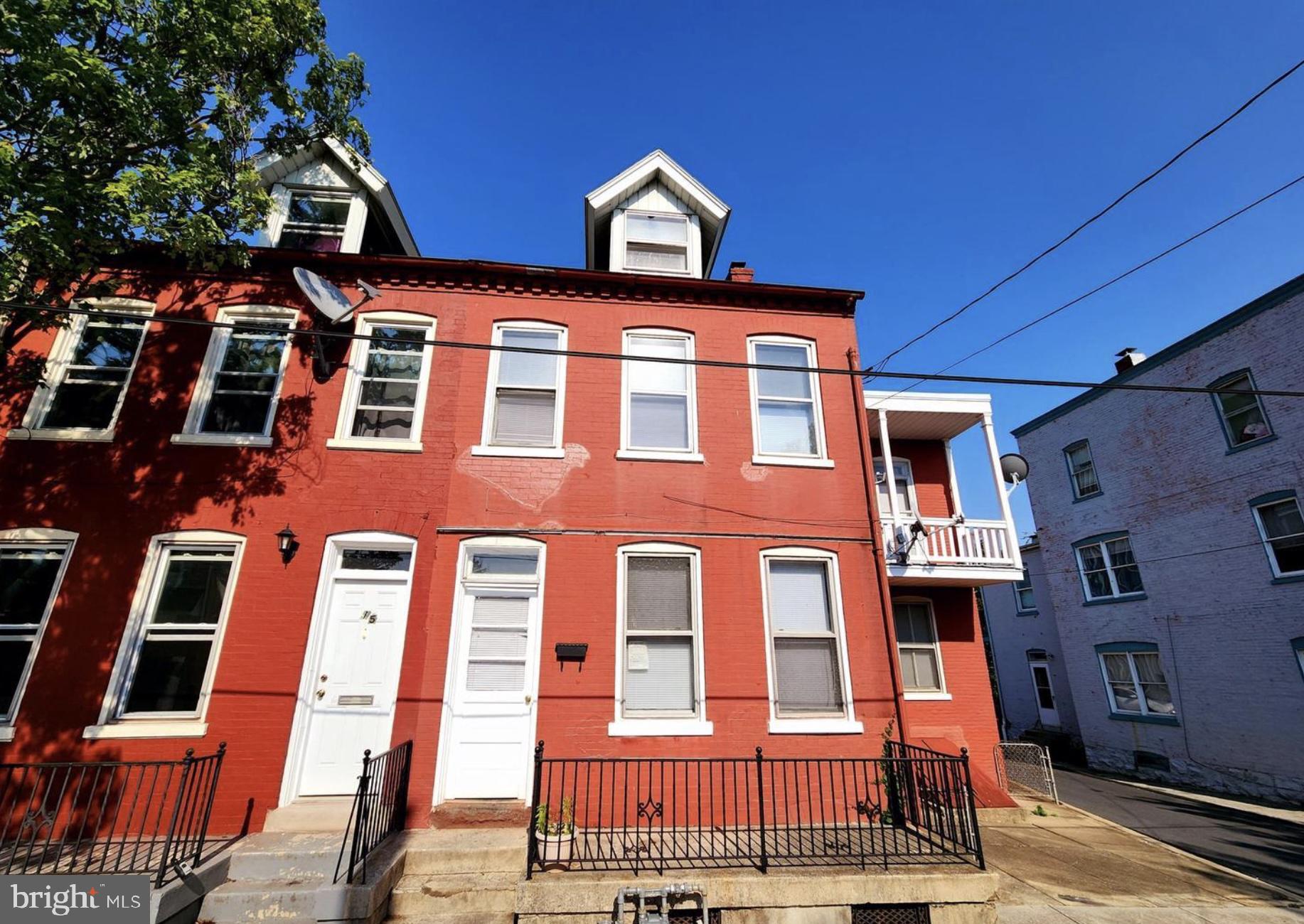 LANCASTER - Residential
