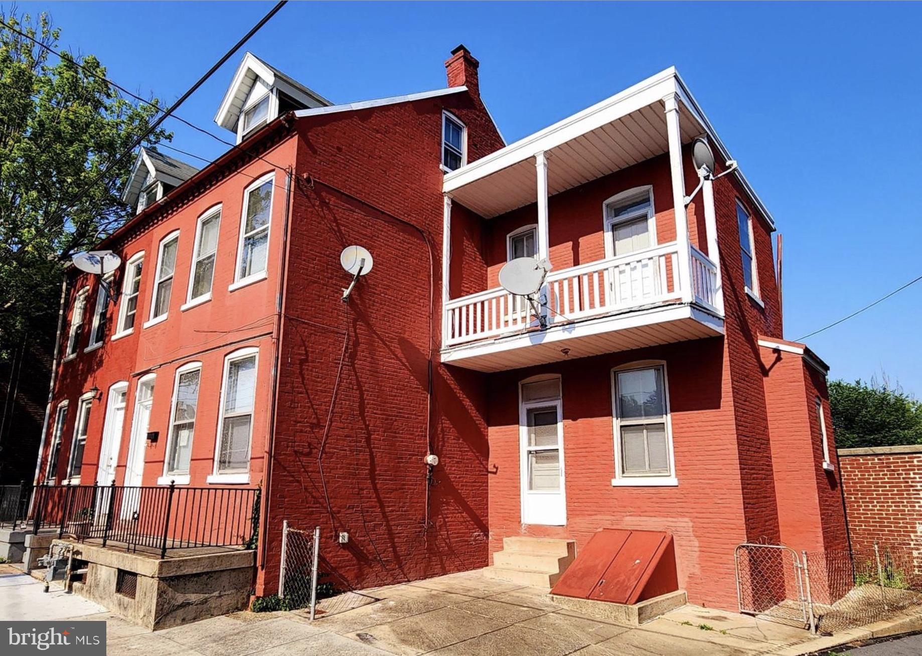 Welcome to 17 Coral St in Lancaster! This 3 bedroom, 1 bathroom home features just under 1,400 square feet, a bright open layout that maximizes space and natural flow throughout the main living areas. A bonus room adds valuable flexibility, making it ideal for a home office, fitness space, playroom, or additional storage. Conveniently located near local parks, this property offers easy access to outdoor recreation while remaining close to the amenities Lancaster has to offer. Whether you're a first-time homebuyer, or seeking an investment opportunity, this home combines functionality, flexibility, and a great location.