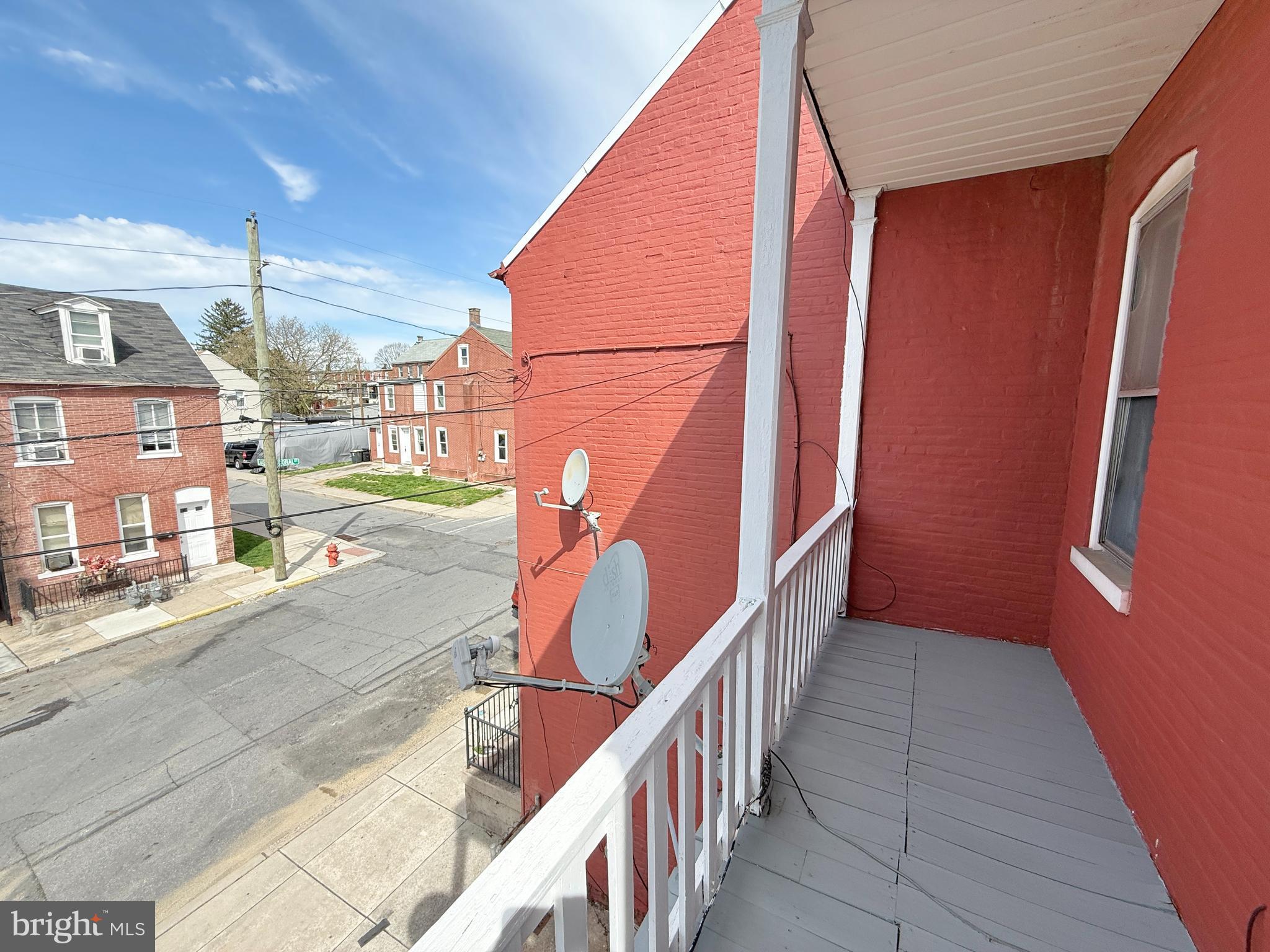 LANCASTER - Residential