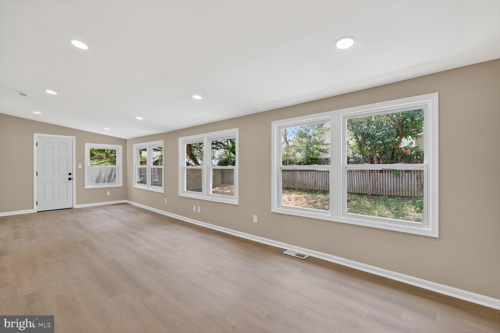 TAKOMA PARK - Residential