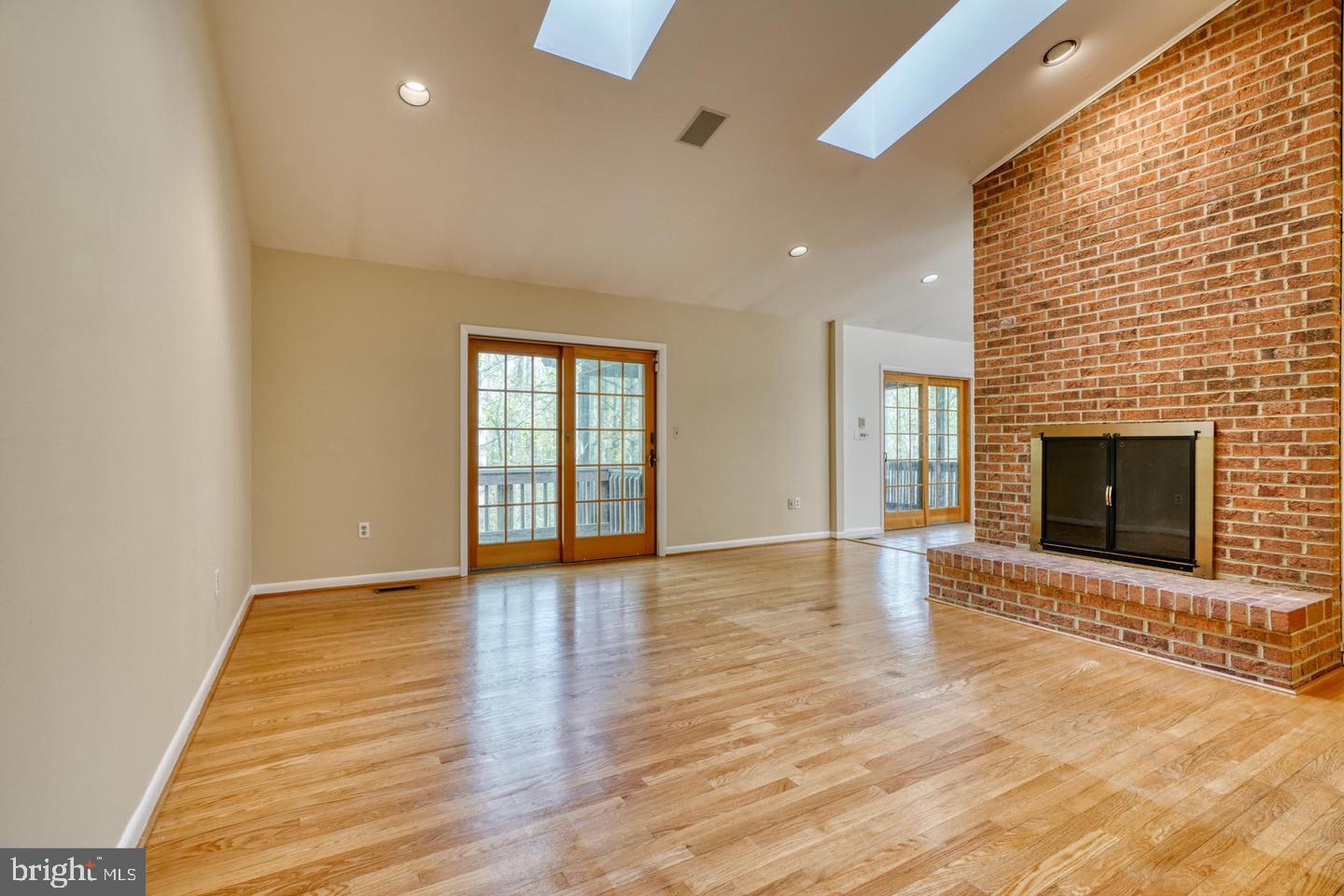 SAGAMORE FOREST - Residential