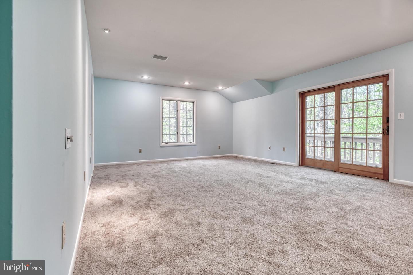 SAGAMORE FOREST - Residential