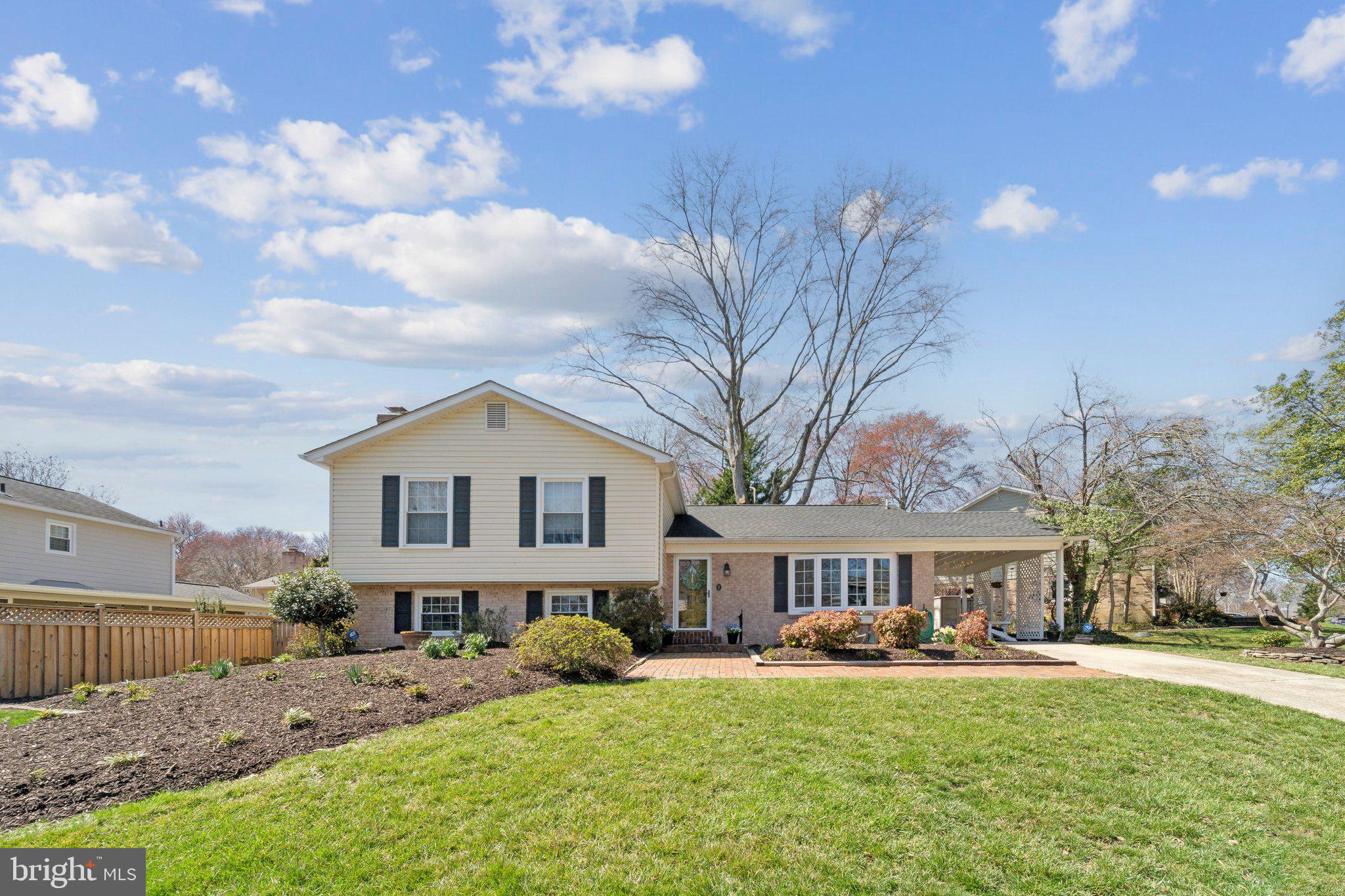 STRATFORD ON THE POTOMAC - Residential
