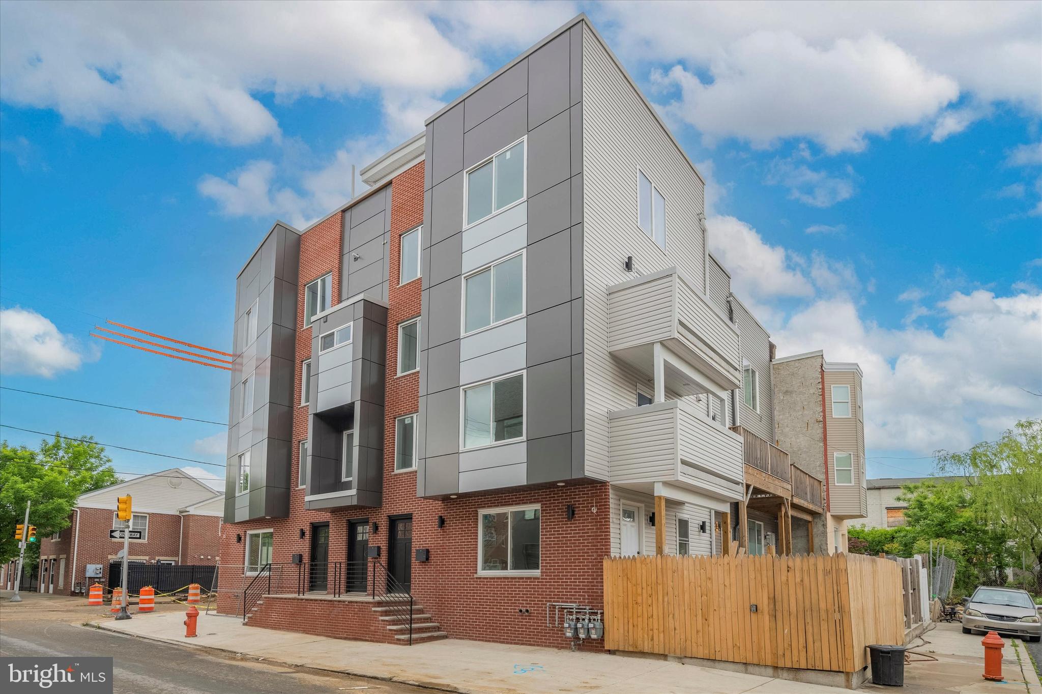 OLDE KENSINGTON - Residential Lease