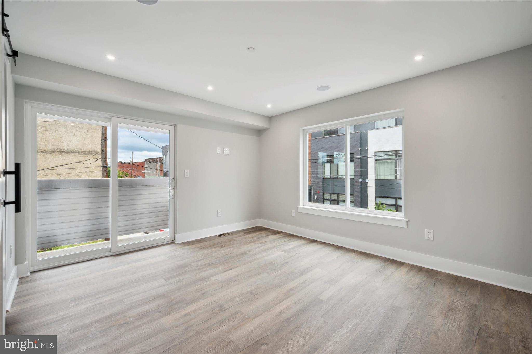 OLDE KENSINGTON - Residential Lease