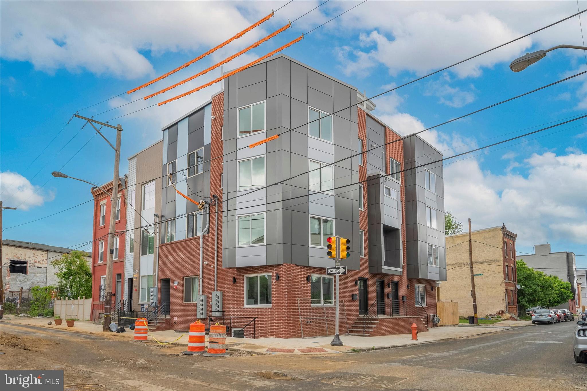 OLDE KENSINGTON - Residential Lease
