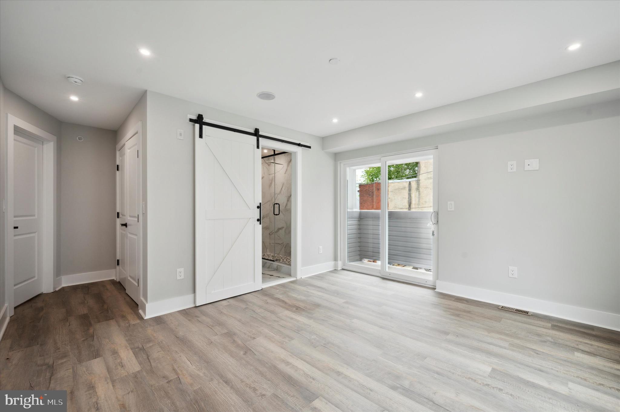 OLDE KENSINGTON - Residential Lease