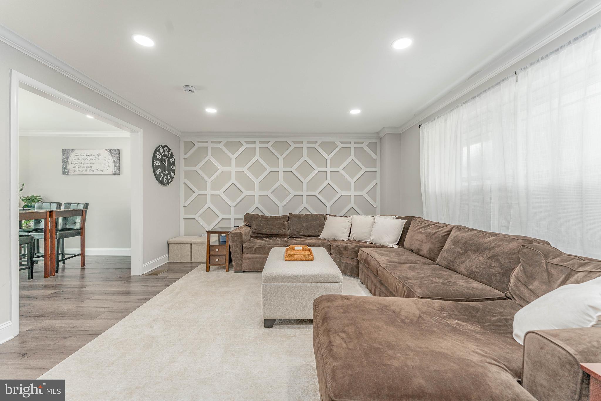 NEWTOWN HGTS - Residential