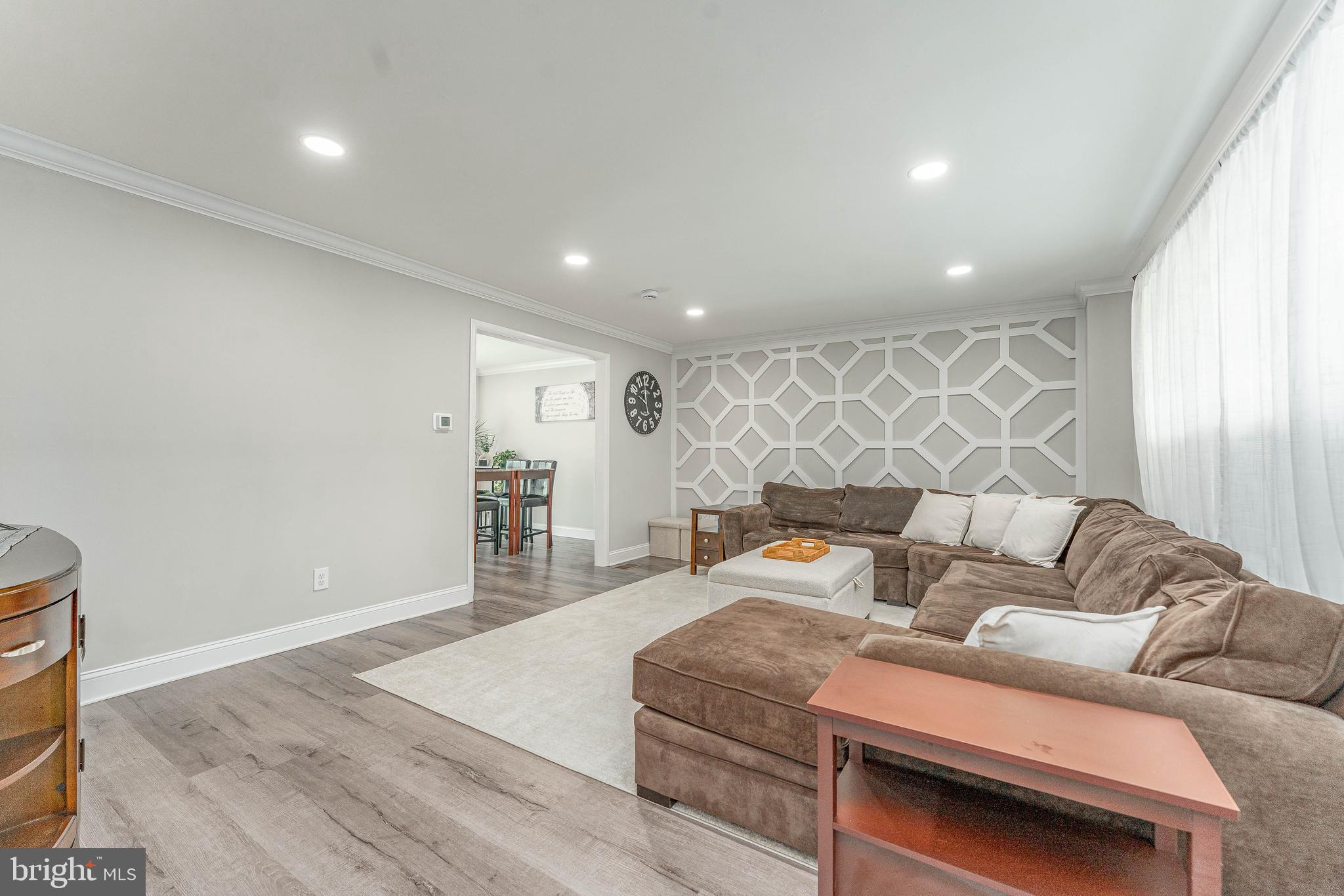NEWTOWN HGTS - Residential