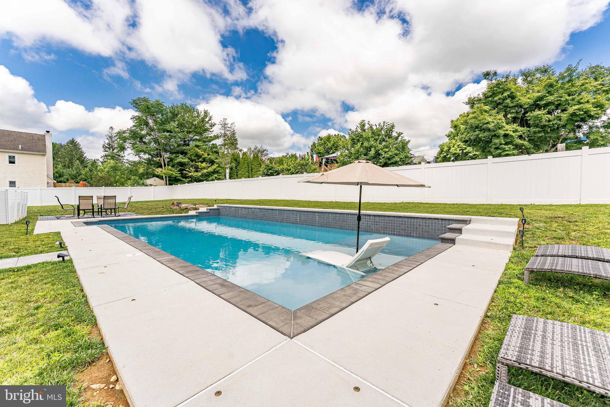 NEWTOWN HGTS - Residential
