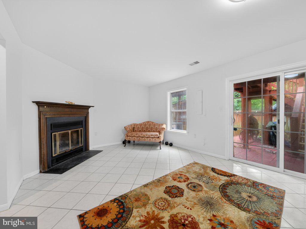 BURKE VILLAGE - Residential
