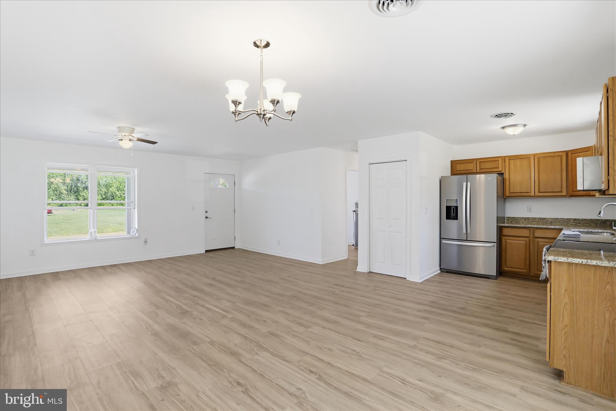 CREEKSIDE MANOR - Residential