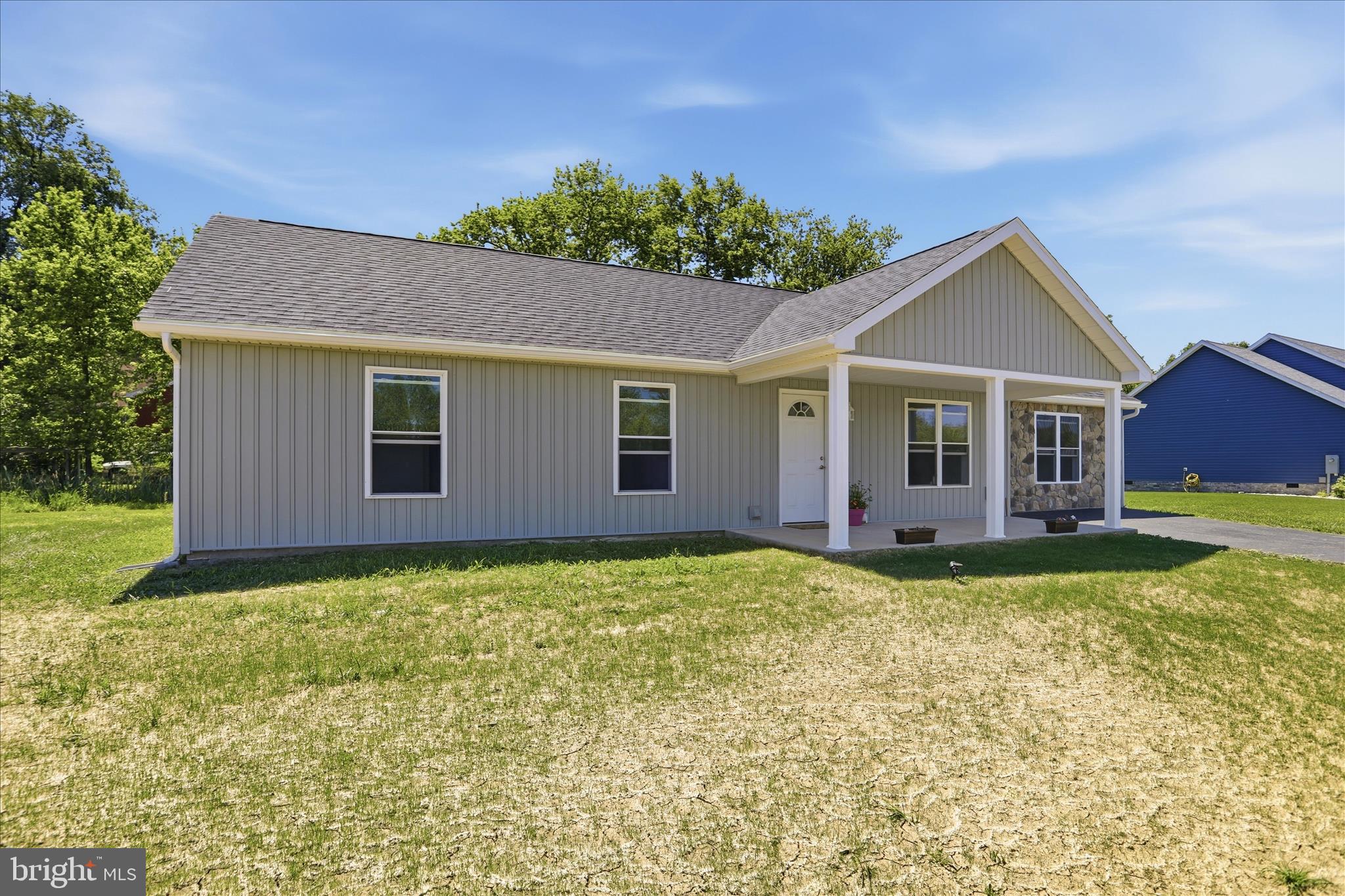 CREEKSIDE MANOR - Residential