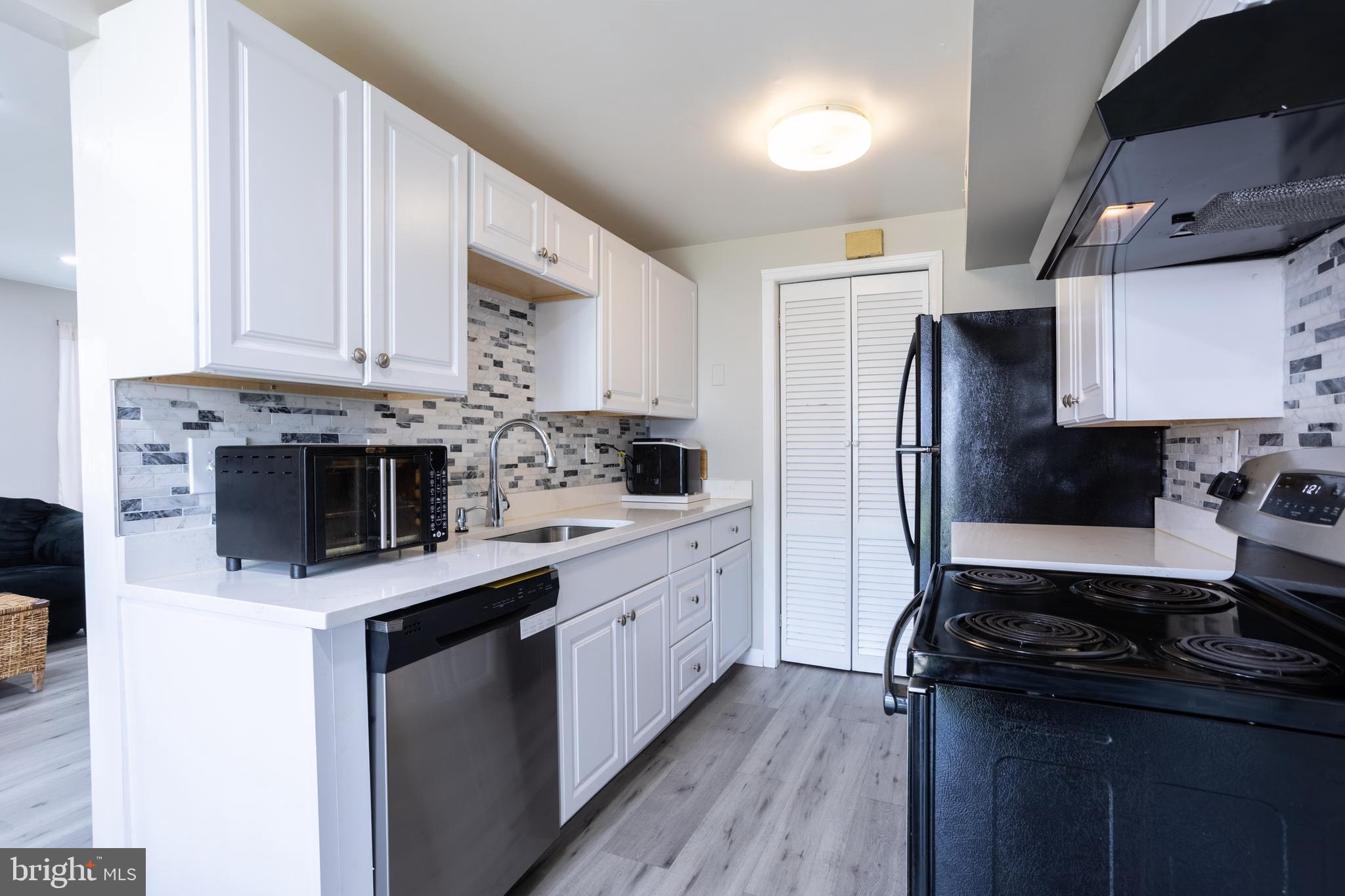 BROOKSHIRE - Residential