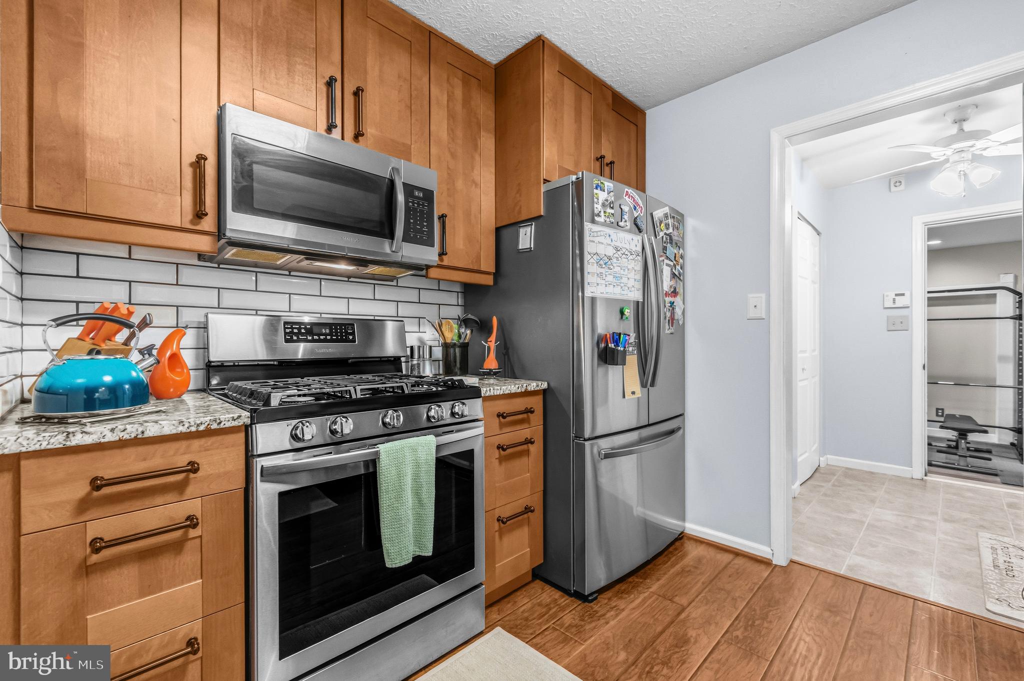 WHISPERING FALLS - Residential