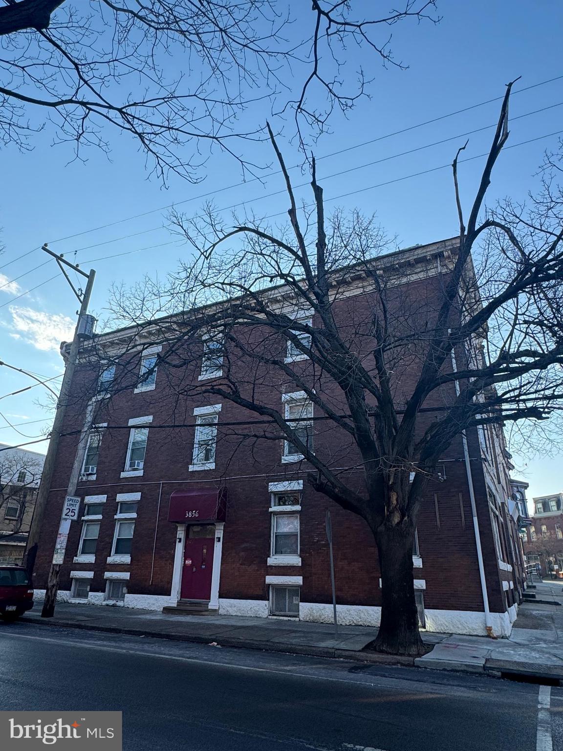 UNIVERSITY CITY - Commercial Sale