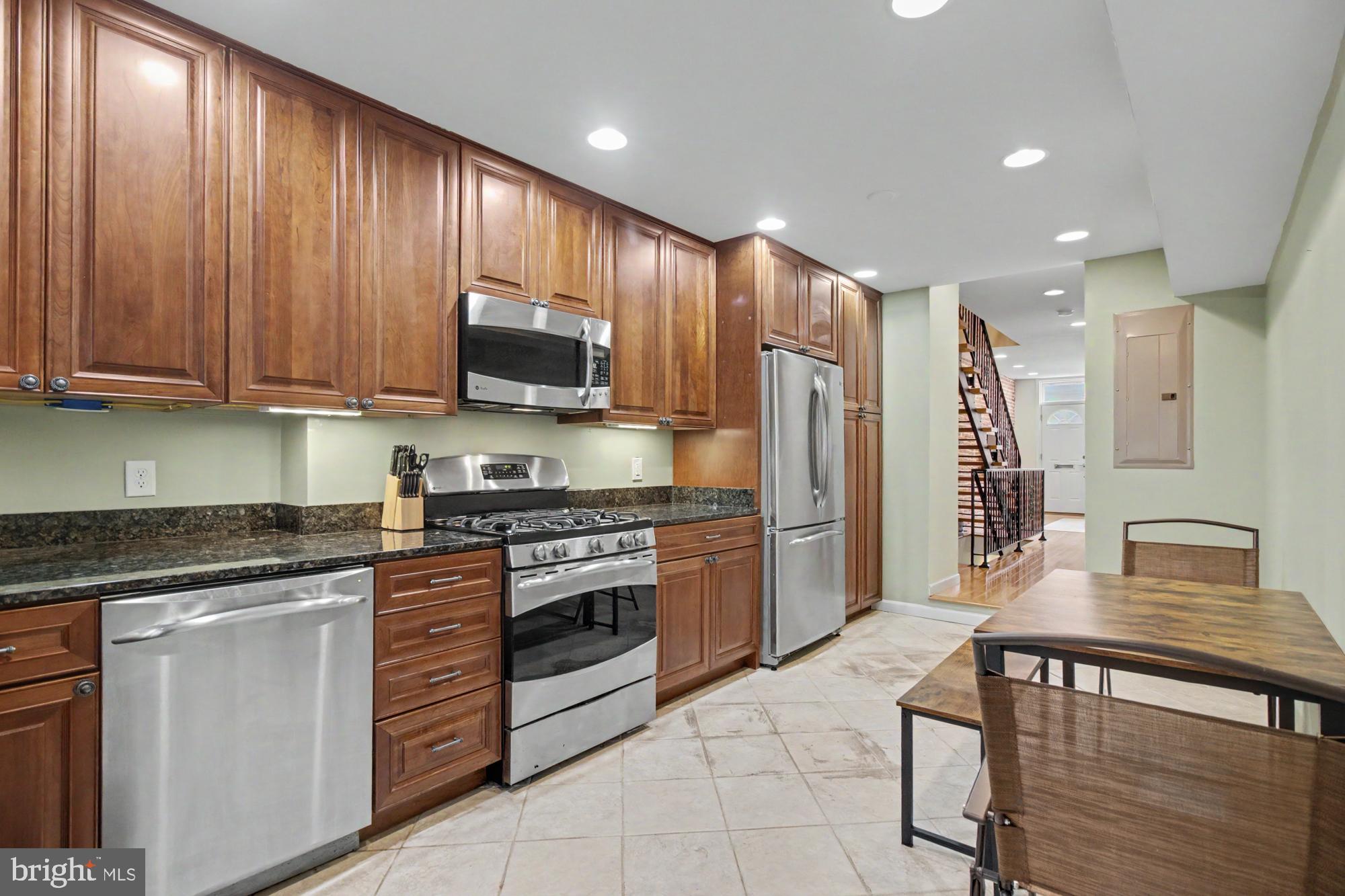 CANTON - Residential