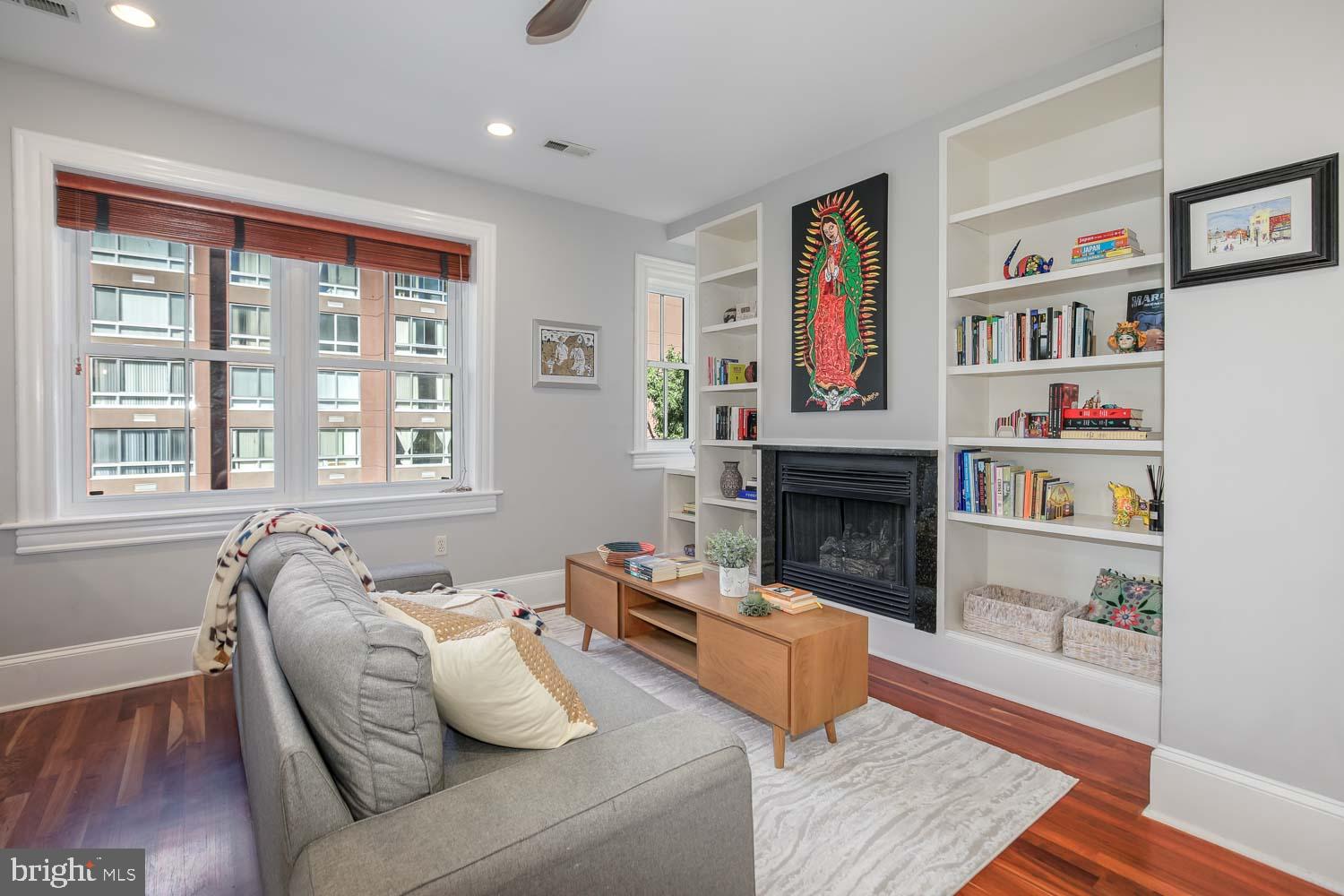 LOGAN CIRCLE - Residential