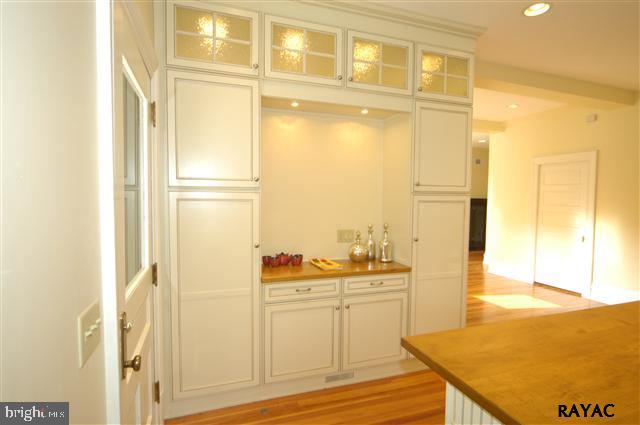 SPRINGDALE - Residential Lease