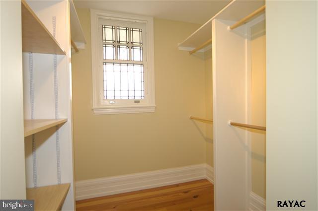 SPRINGDALE - Residential Lease