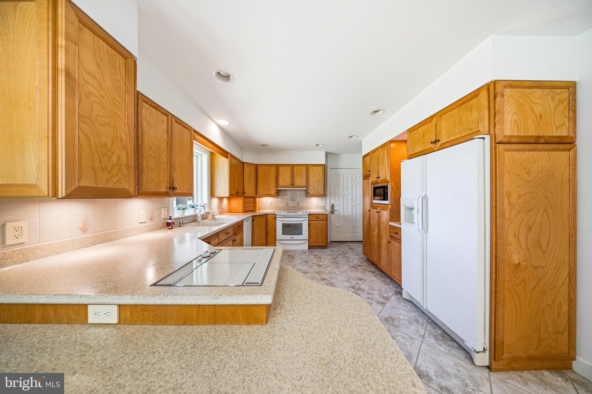 MELODY MANOR ESTATES - Residential