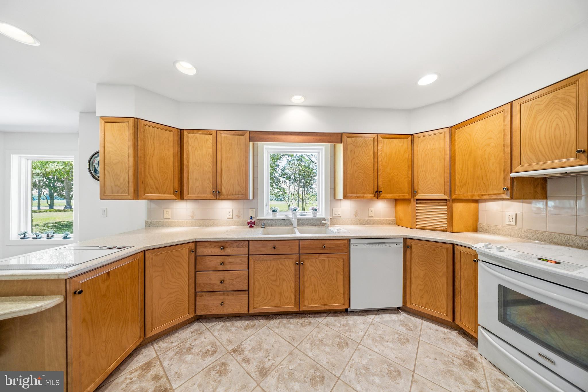 MELODY MANOR ESTATES - Residential