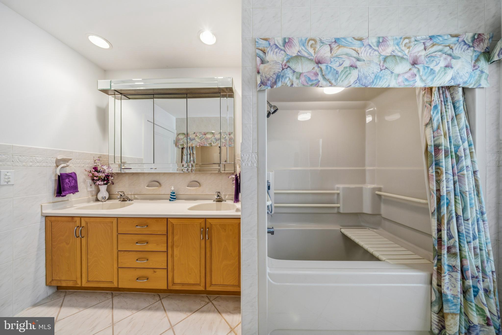 MELODY MANOR ESTATES - Residential