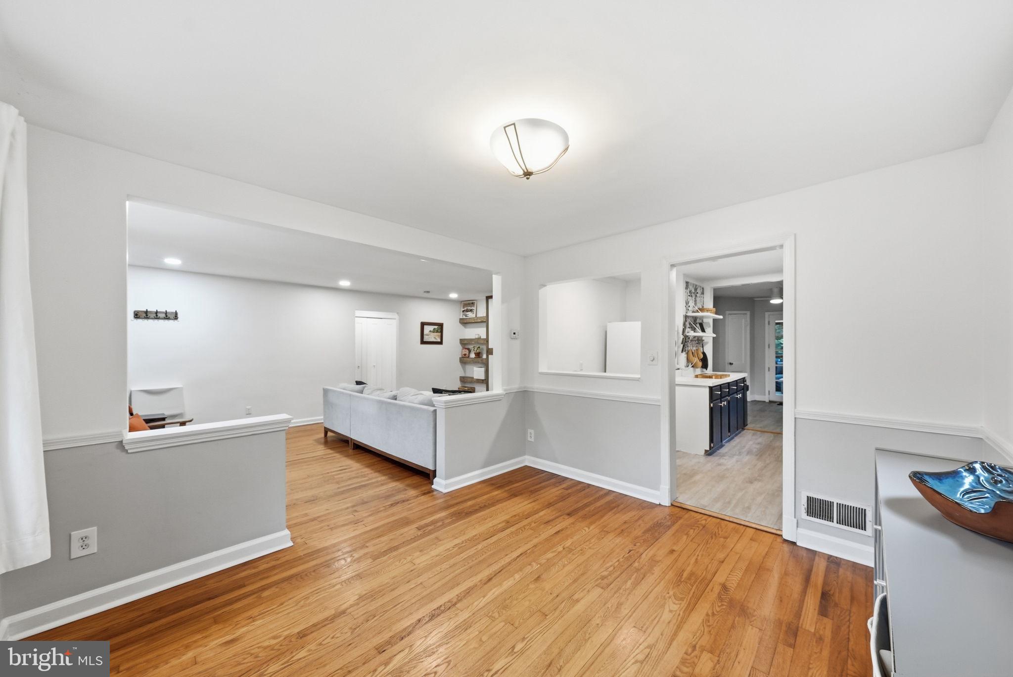 INDIAN SPRING HILLS - Residential