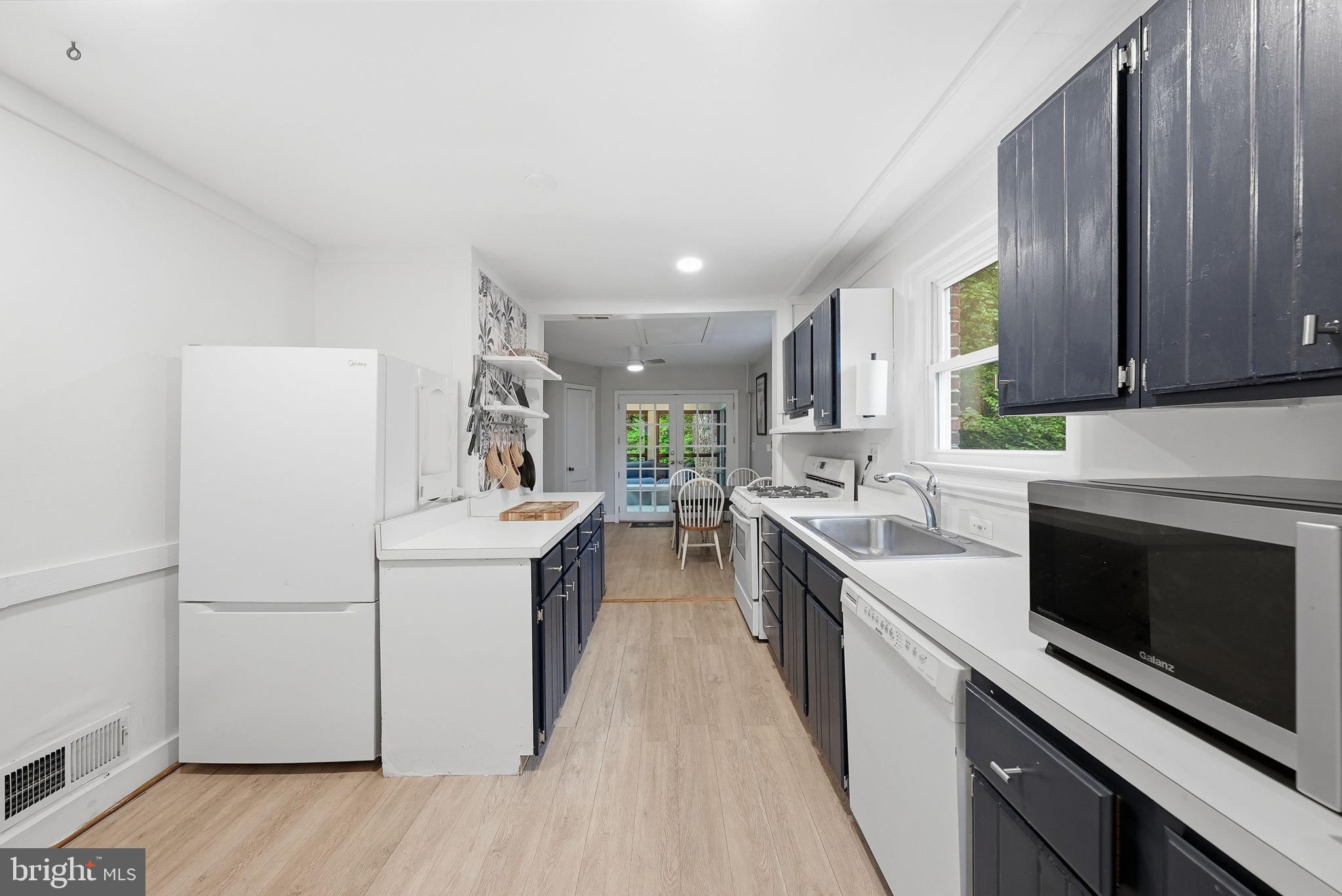 INDIAN SPRING HILLS - Residential