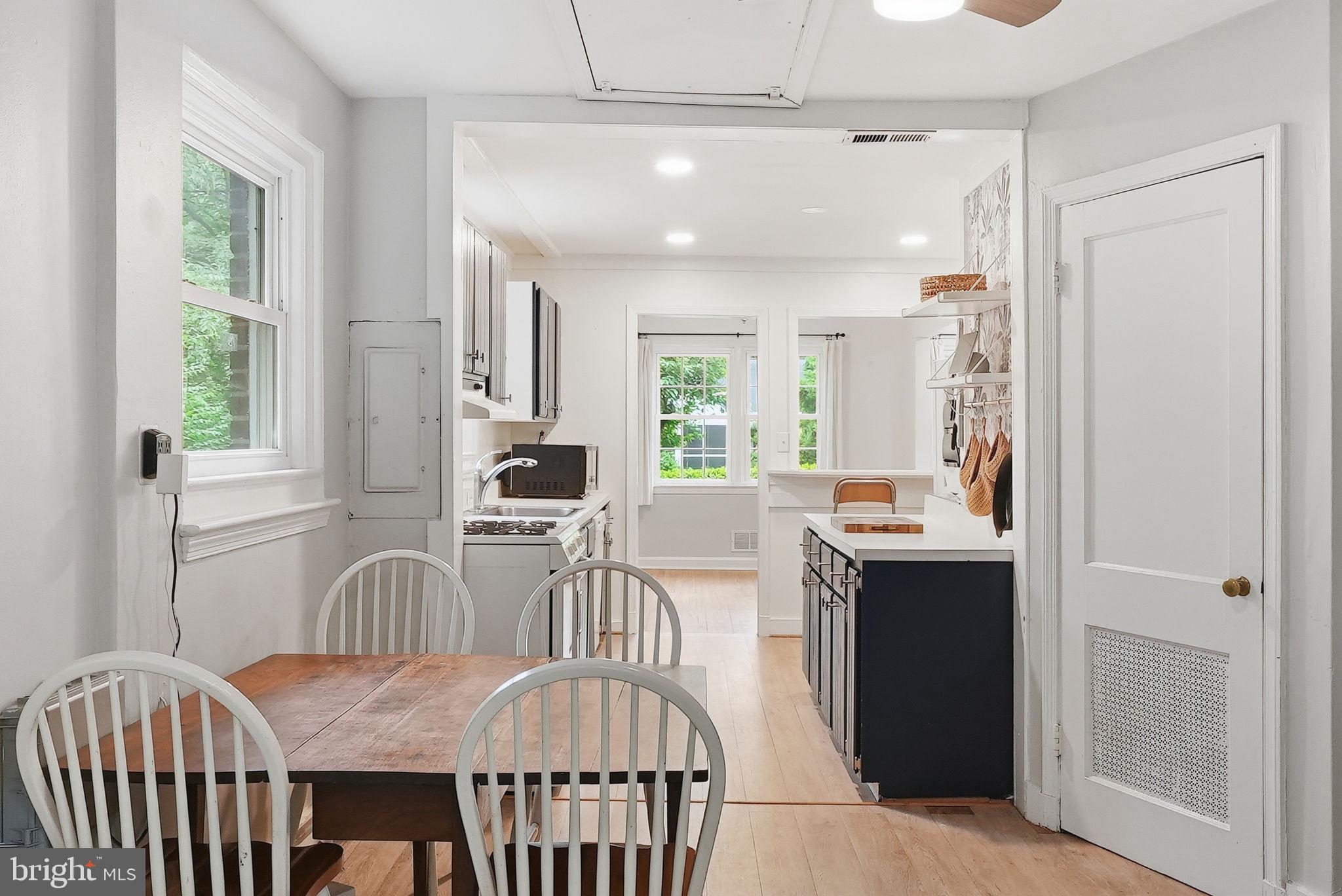INDIAN SPRING HILLS - Residential
