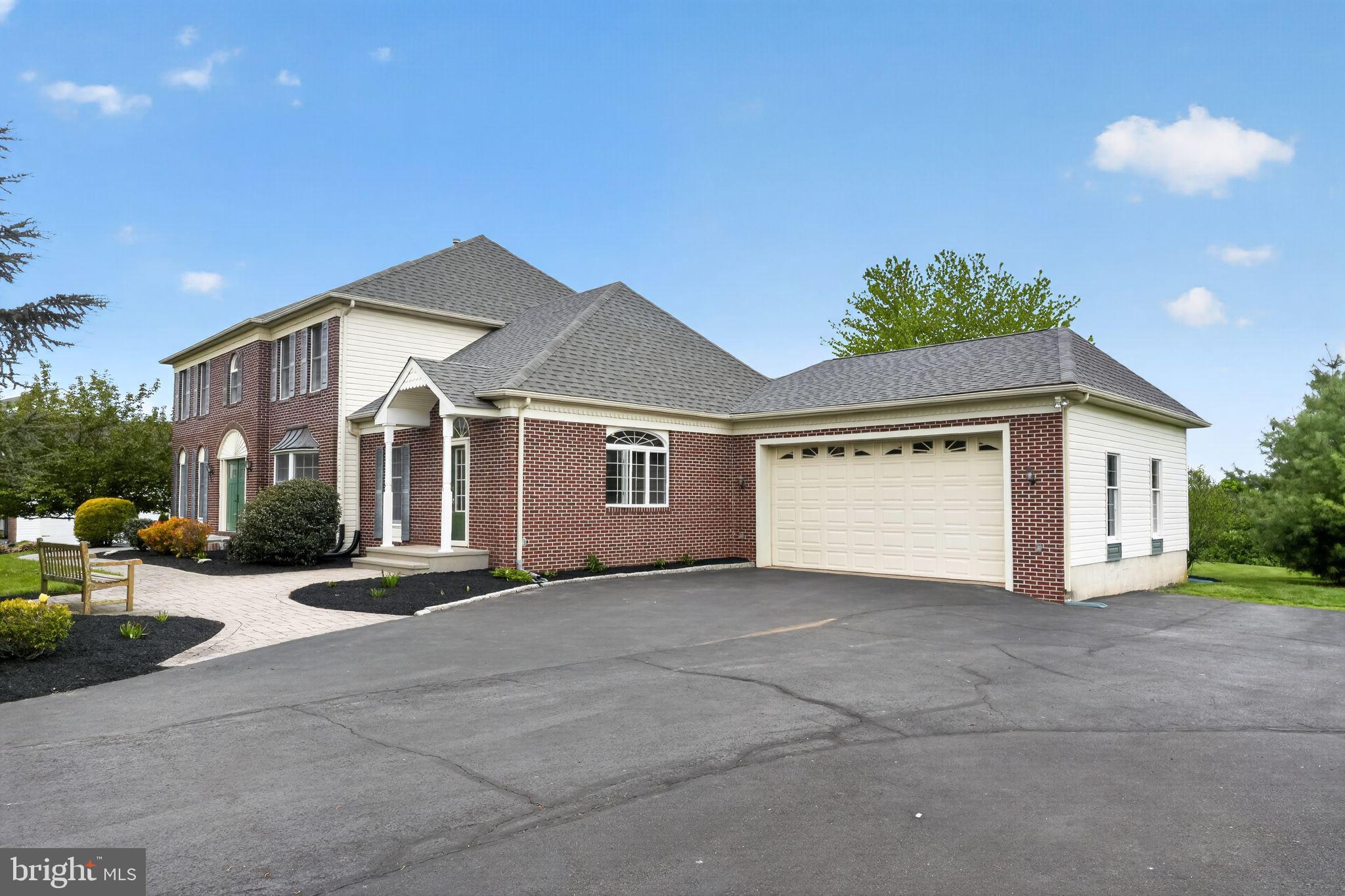 MAINLAND RIDGE - Commercial Sale